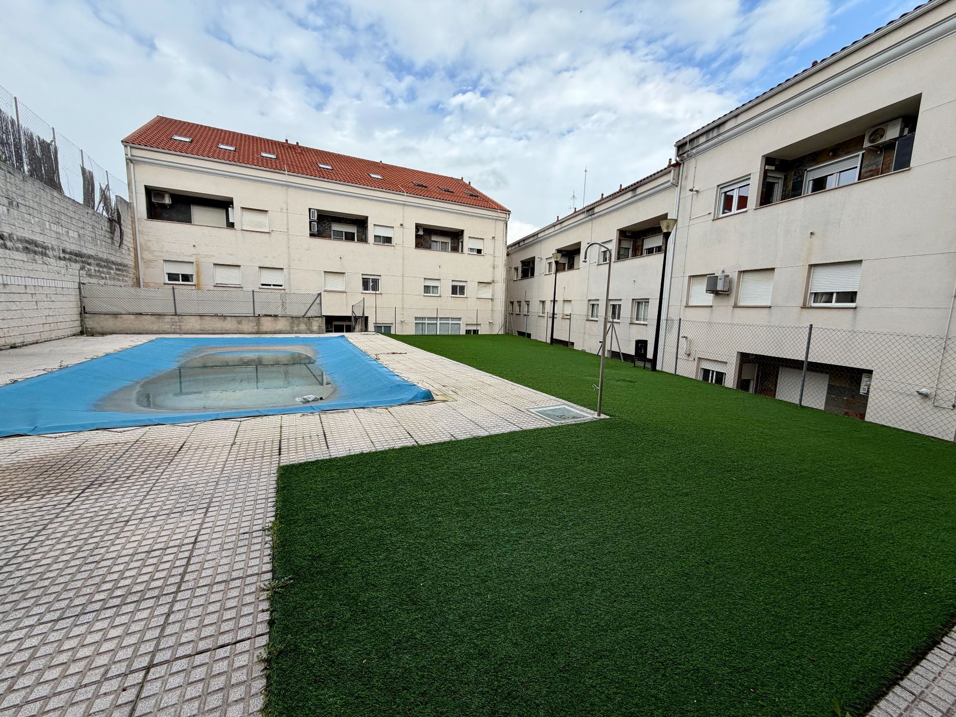 Piscina de Pis en venda en Malpartida de Plasencia amb Aire condicionat, Calefacció i Piscina comunitària