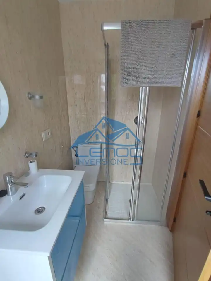Bathroom of Houses for sale in Candamo  with Air Conditioner, Private garden and Terrace