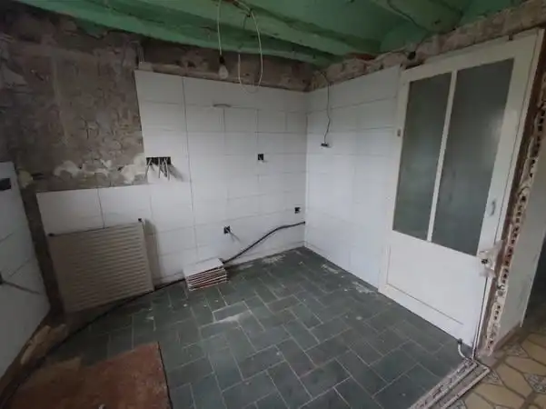 Badezimmer von Einfamilien-Reihenhaus zum Verkauf in Marçà