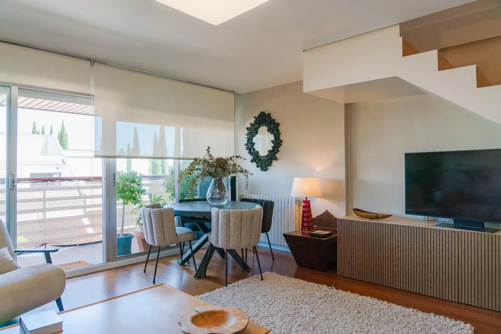Living room of Duplexes for sale in Zaragoza  with Heating, Furnished and Balcony