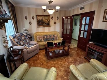 Flat with balcony for sale in Calle Navas de Tolosa