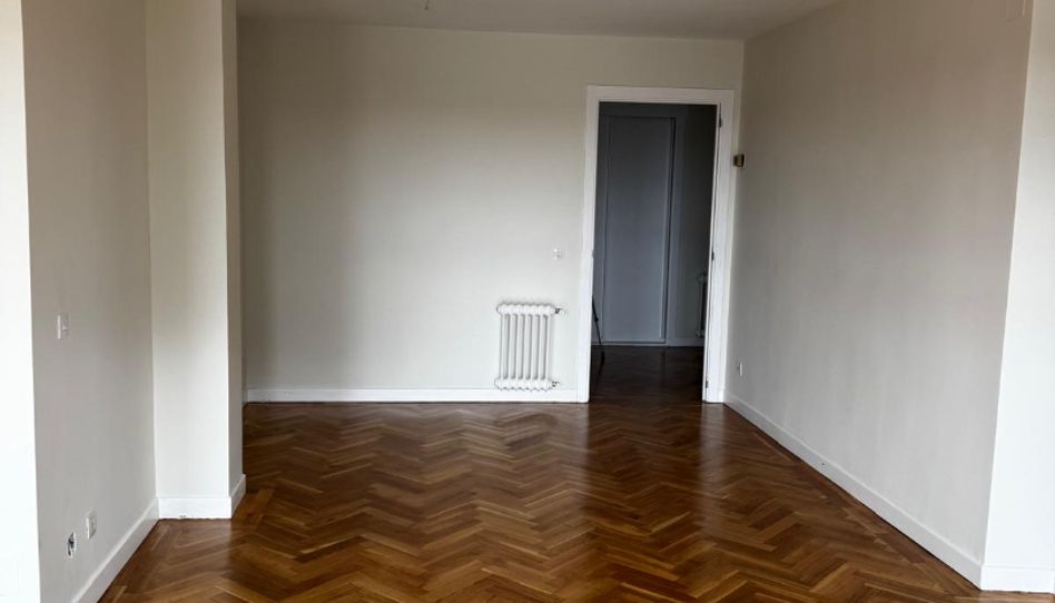 Piso de alquiler en Calle de Cardenal Marcelo Spínola, Castilla - Imagen 3