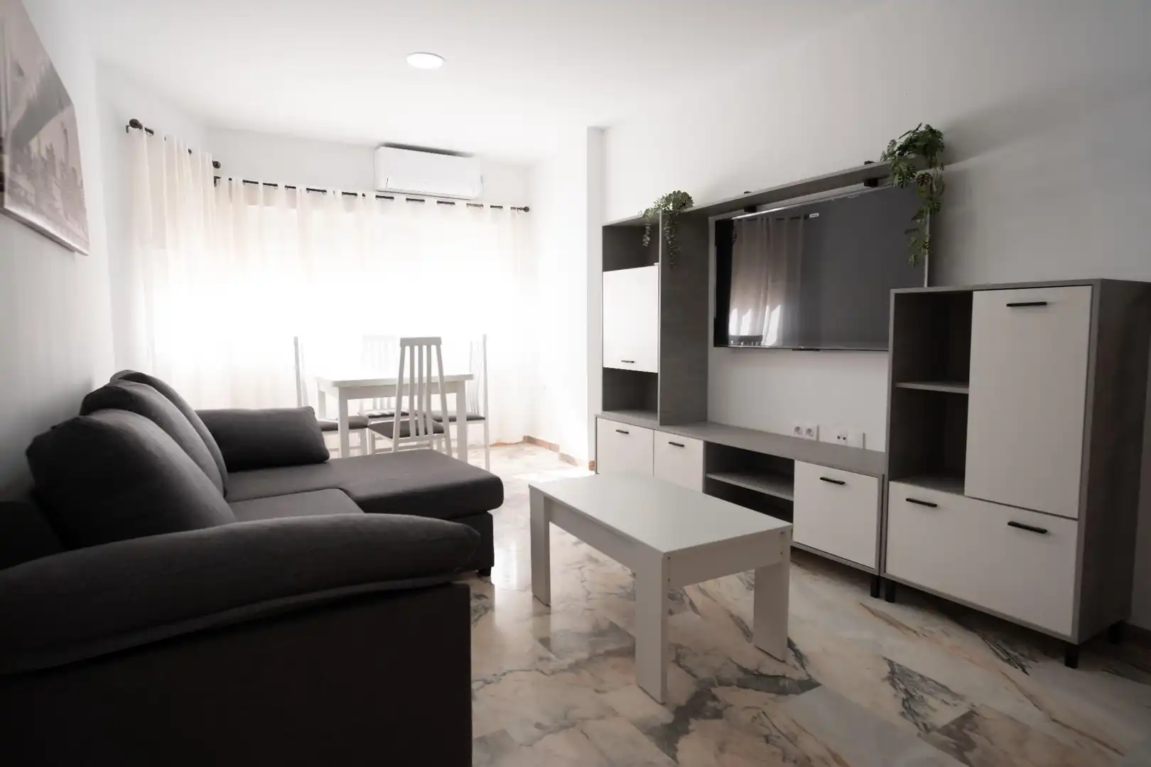 Apartamento de alquiler en Parque Alcosa