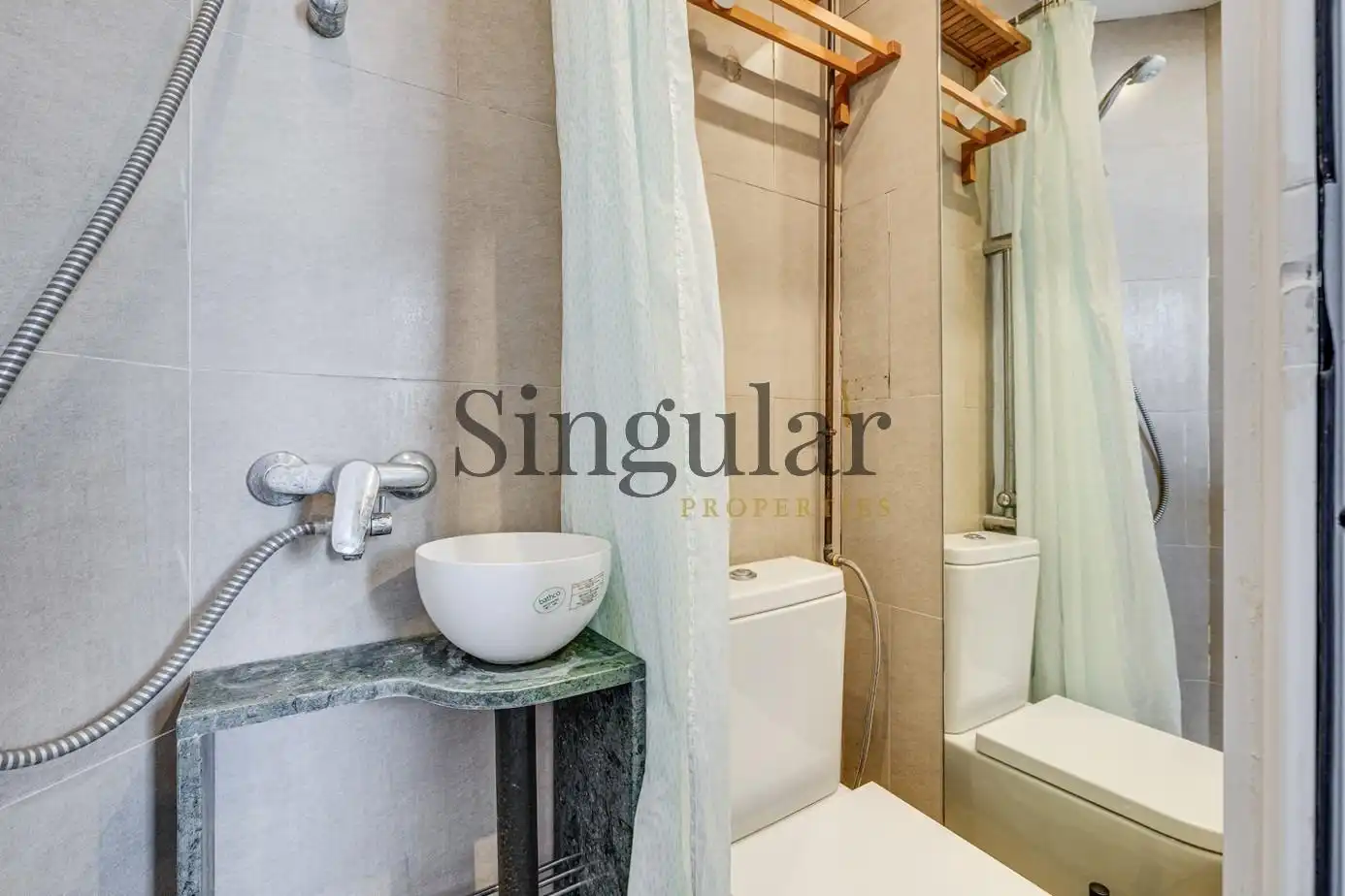 Baño de Piso en venta en Barcelona con Aire acondicionado, Calefacción y Balcón