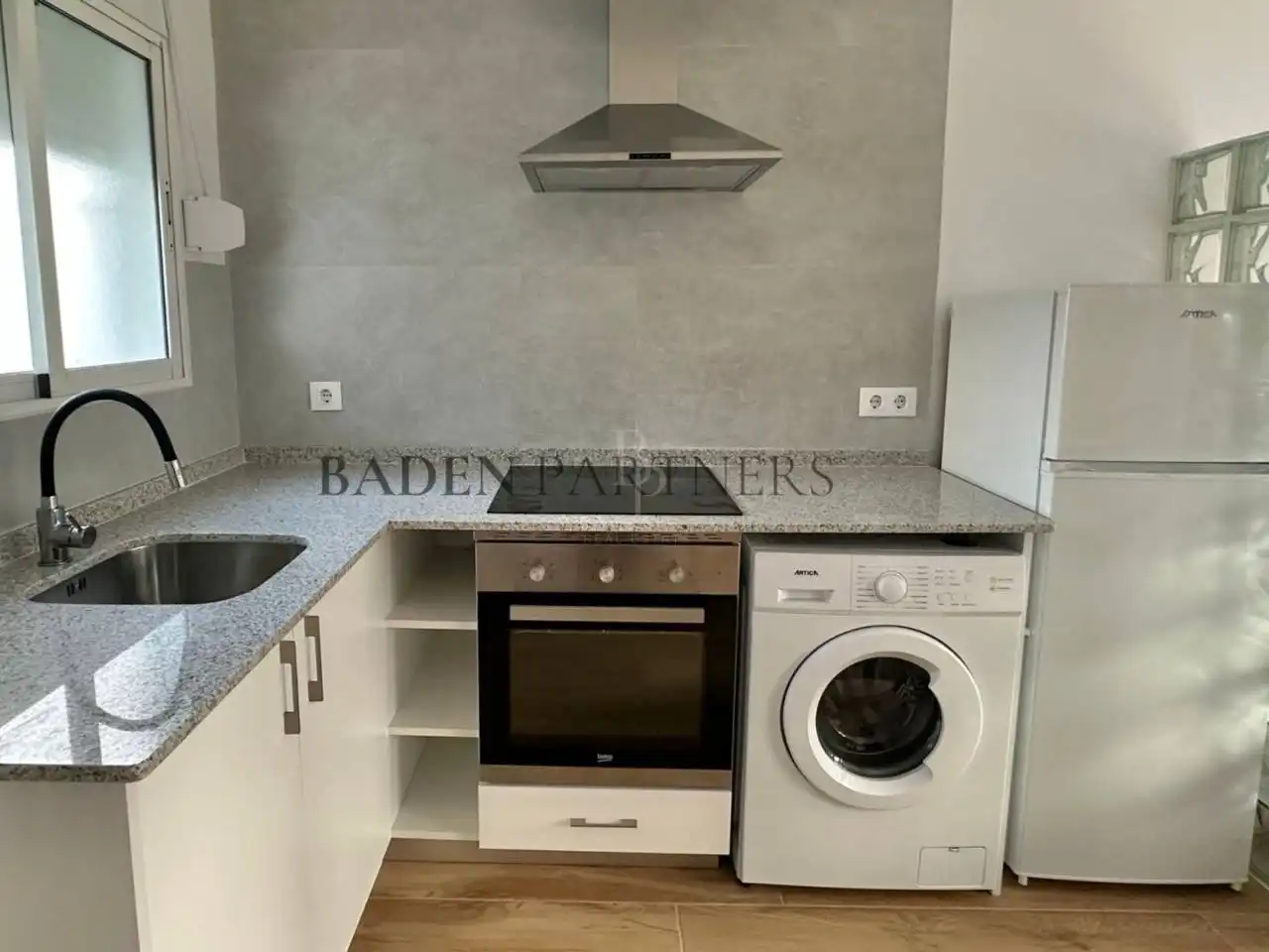 Cocina de Estudio en venta en Vinaròs con Terraza y Amueblado