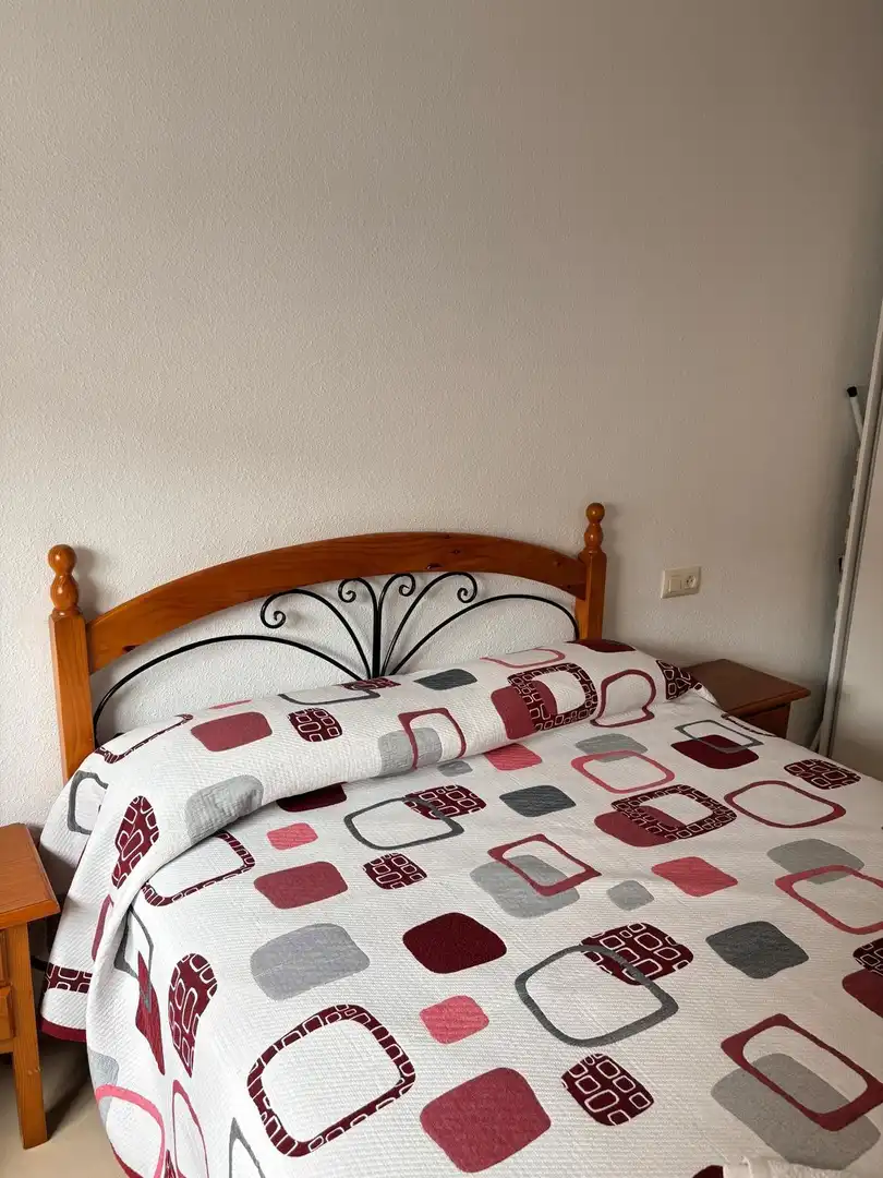 Habitación de Piso de alquiler en Torrenueva Costa con Amueblado