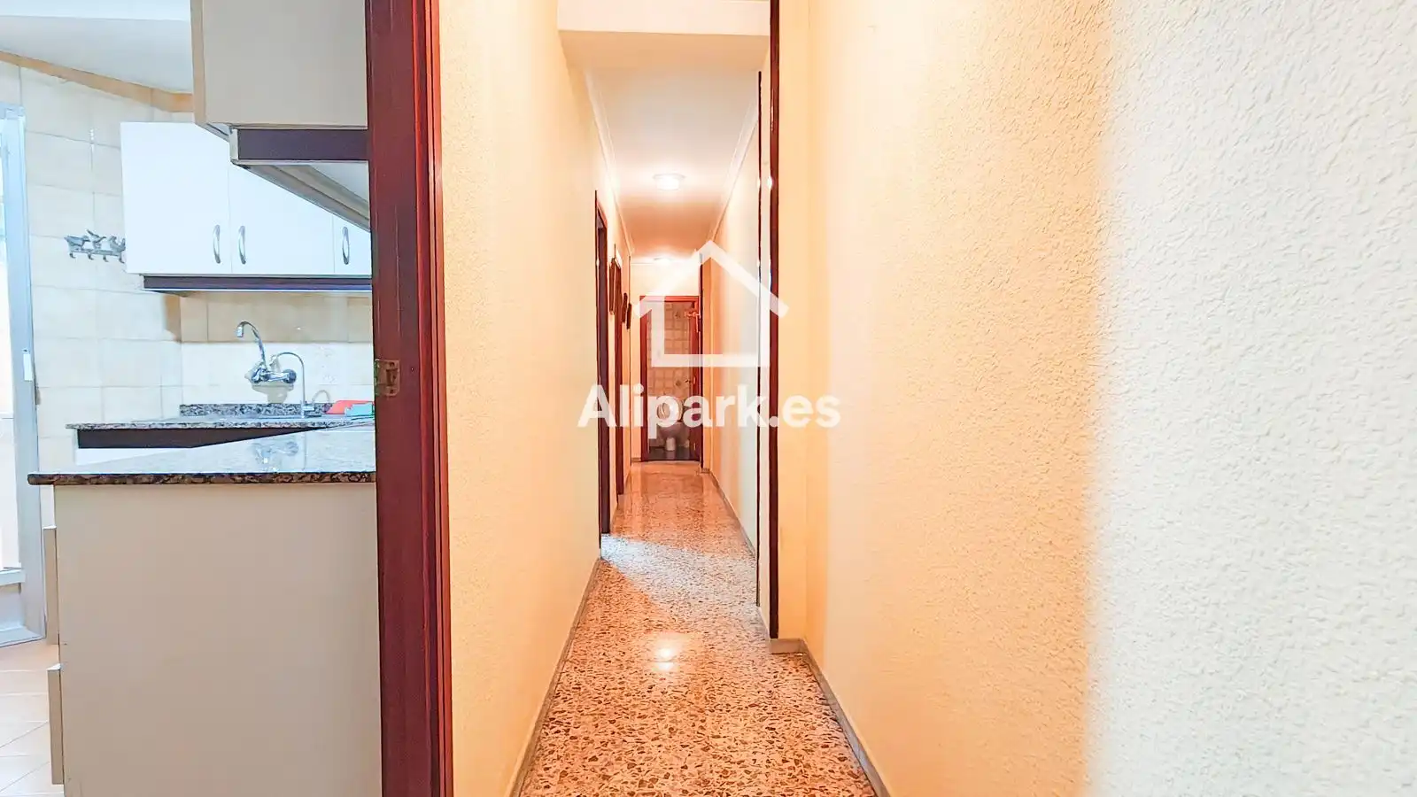 Piso en venta en Alicante / Alacant con Aire acondicionado, Calefacción y Amueblado