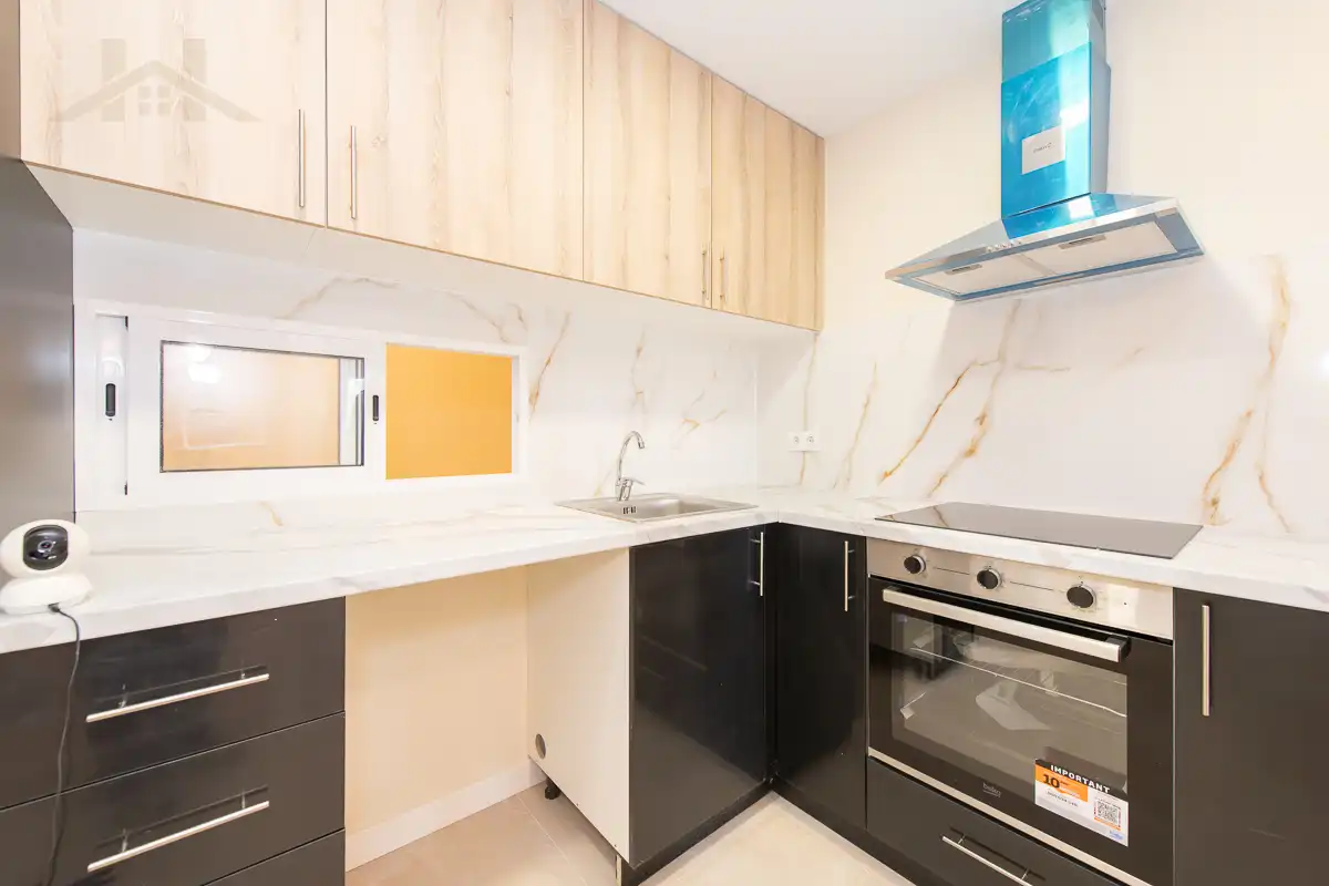 Küche von Wohnung zum Verkauf in Fuenlabrada mit Klimaanlage, Heizung und Ofen