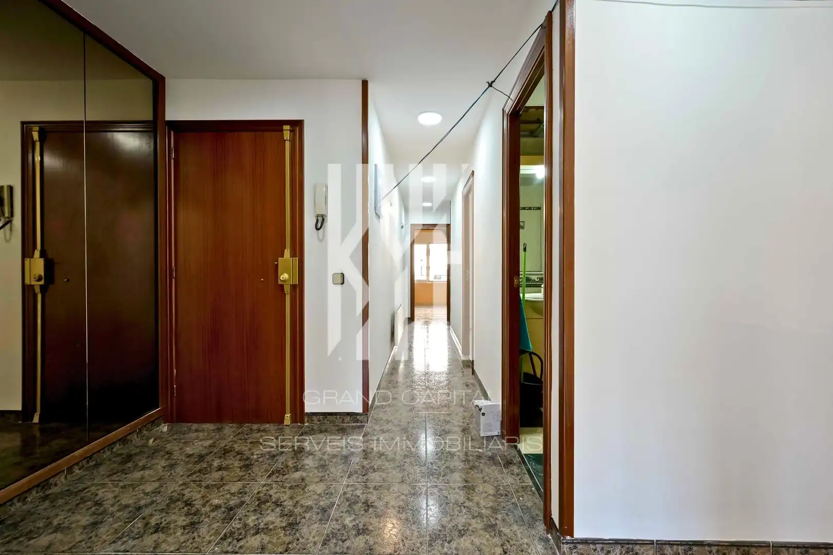 Flat for sale in Salt  with Balcony