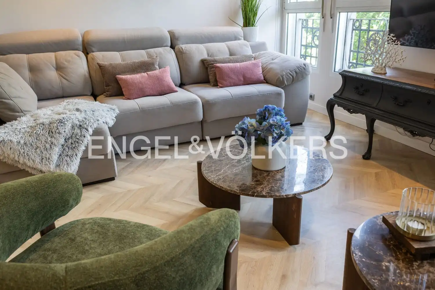 Living room of Attic for sale in Valencia  with Air Conditioner, Heating and Parquet flooring