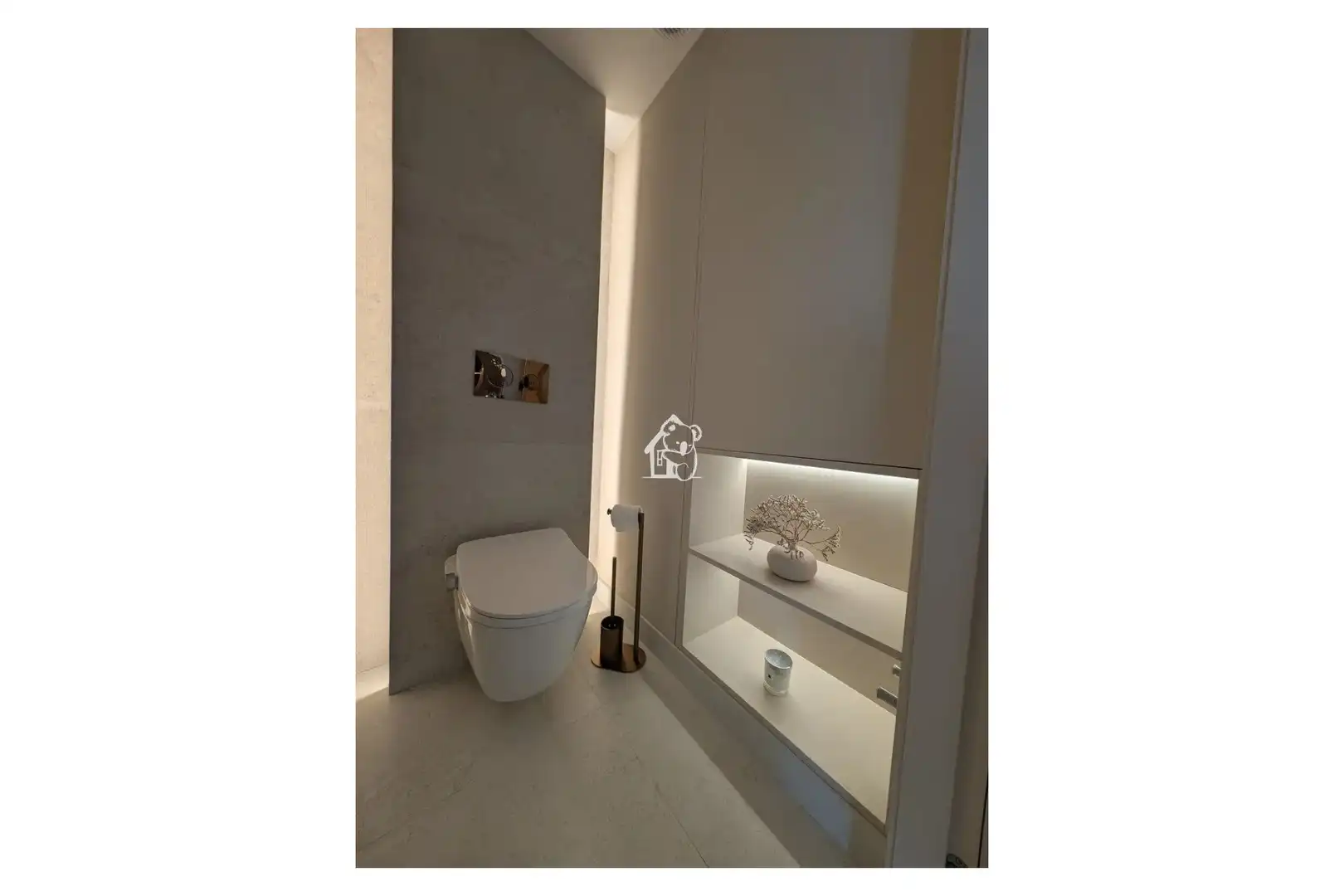 Bathroom of Apartments for rent in Torrevieja  with Air Conditioner, Terrace and Swimming Pool