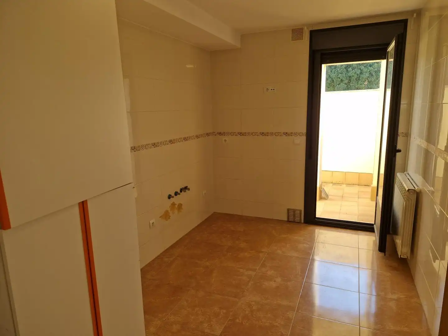 Cocina de Apartamento en venta en Ponferrada con Calefacción, Terraza y Trastero