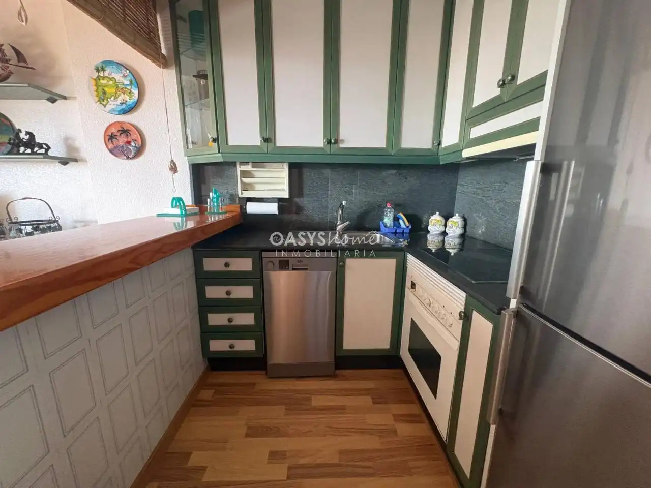 Cocina de Piso en venta en La Manga del Mar Menor con Terraza, Amueblado y Piscina comunitaria