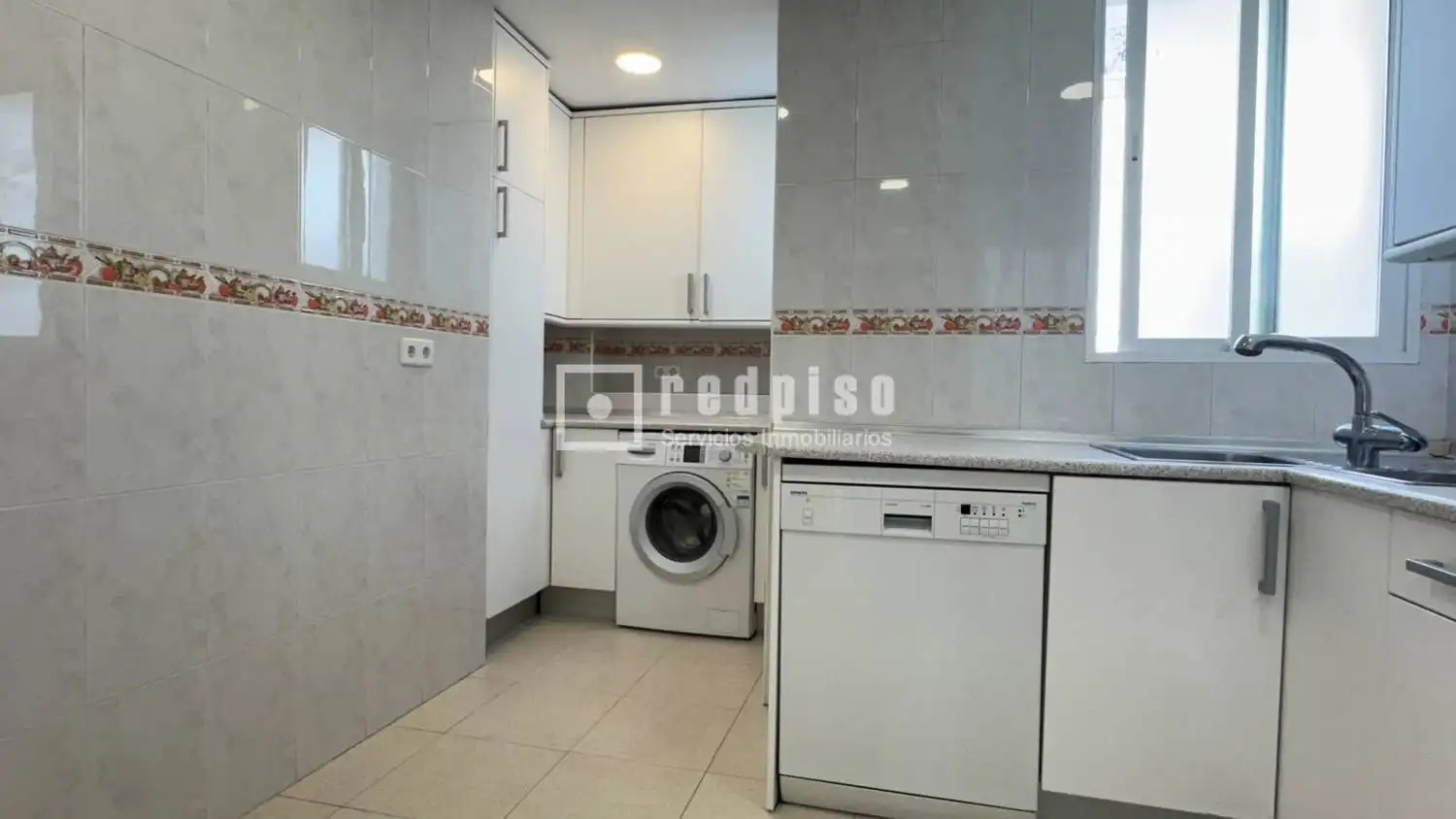 Küche von Wohnung zur Miete in Madrid mit Klimaanlage, Heizung und Parkett