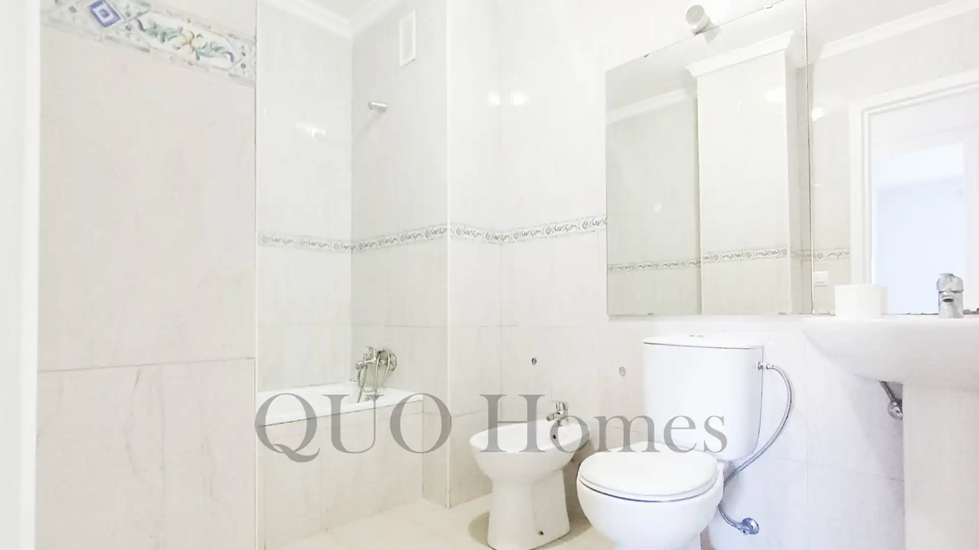 Bathroom of Flat for sale in Jerez de la Frontera