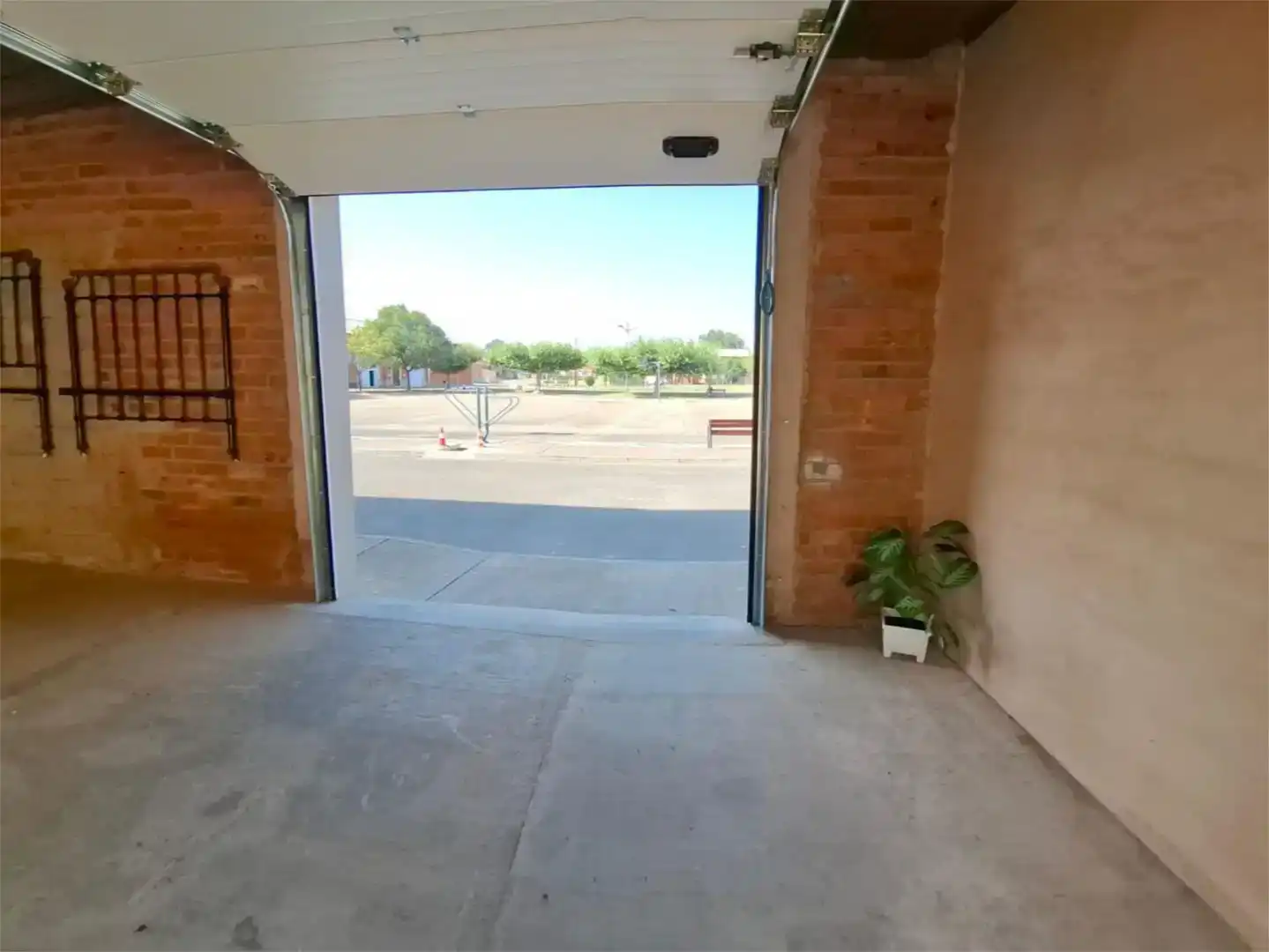 Piso en venta en Bustillo del Páramo con Parquet, Trastero y Amueblado