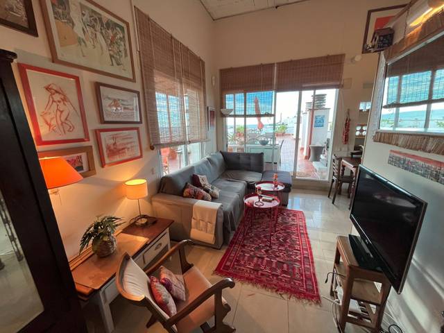 Ático en Alquiler en GIRONA EDIFICIO ALEXIS II, ESC 1 en Platja de Llevant