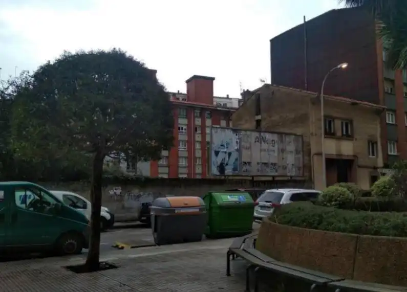 Außenansicht von Residential zum Verkauf in Gijón 