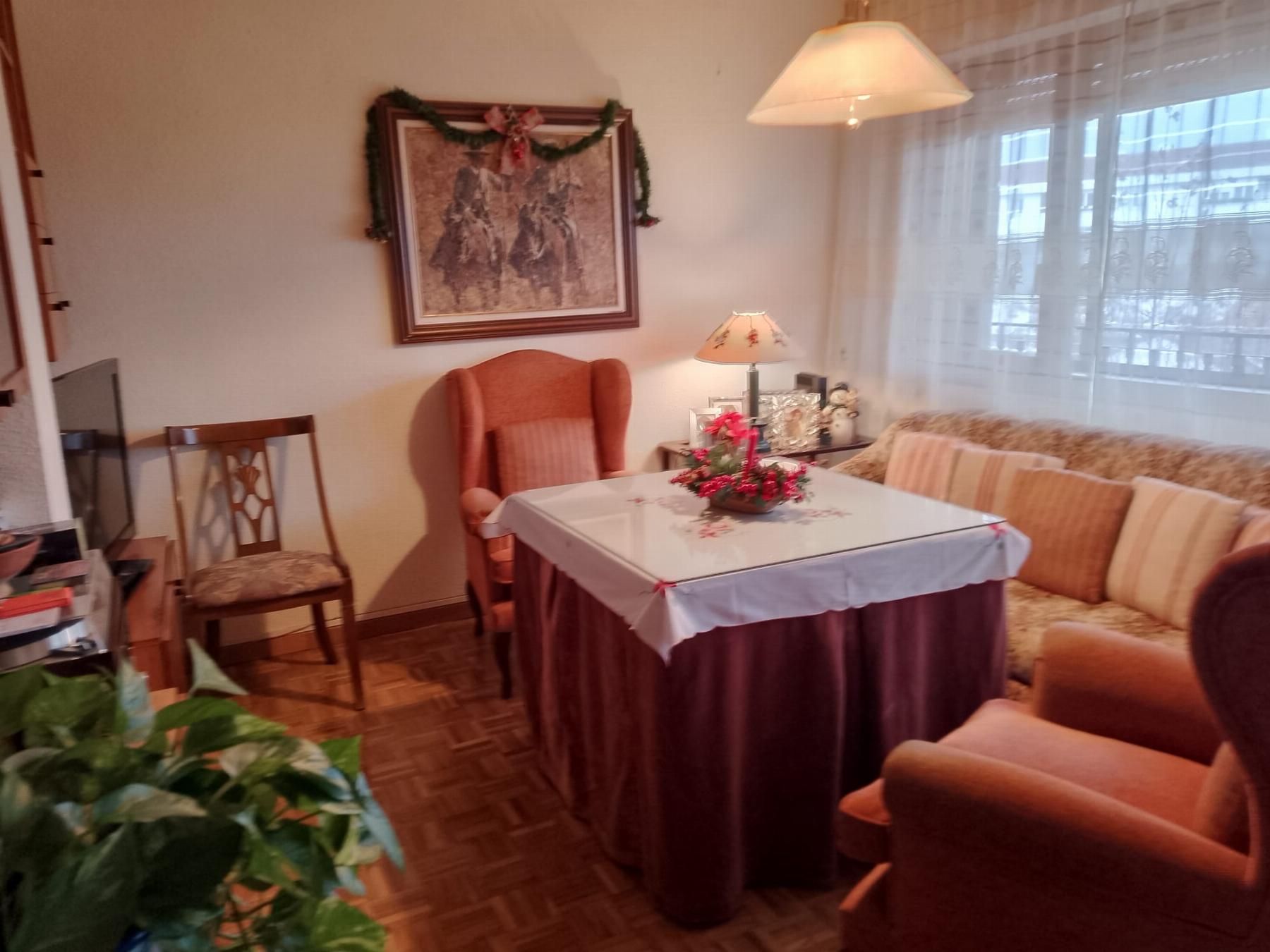 Menjador de Pis en venda en El Escorial amb Calefacció, Parquet i Terrassa