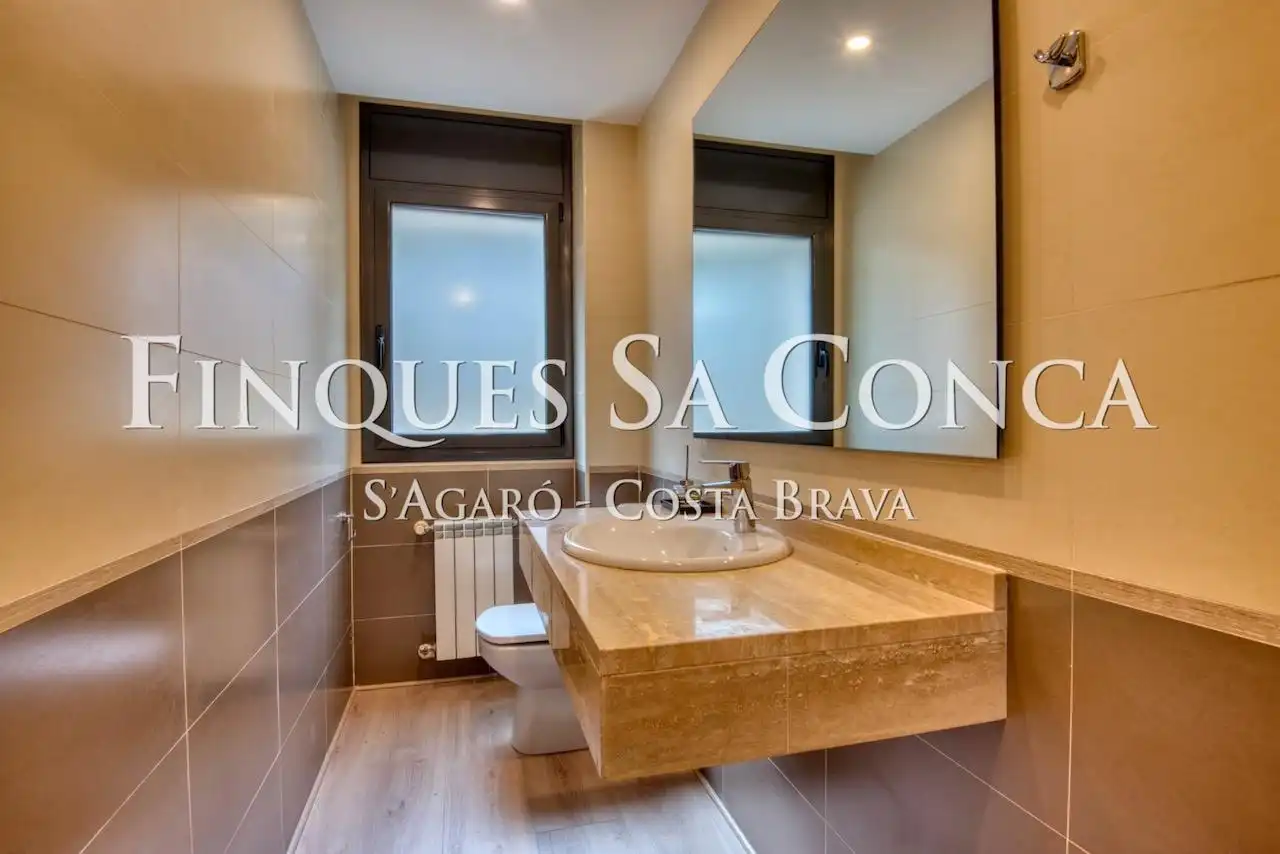 Bany de Casa o xalet en venda en Sant Feliu de Guíxols amb Aire condicionat, Calefacció i Parquet