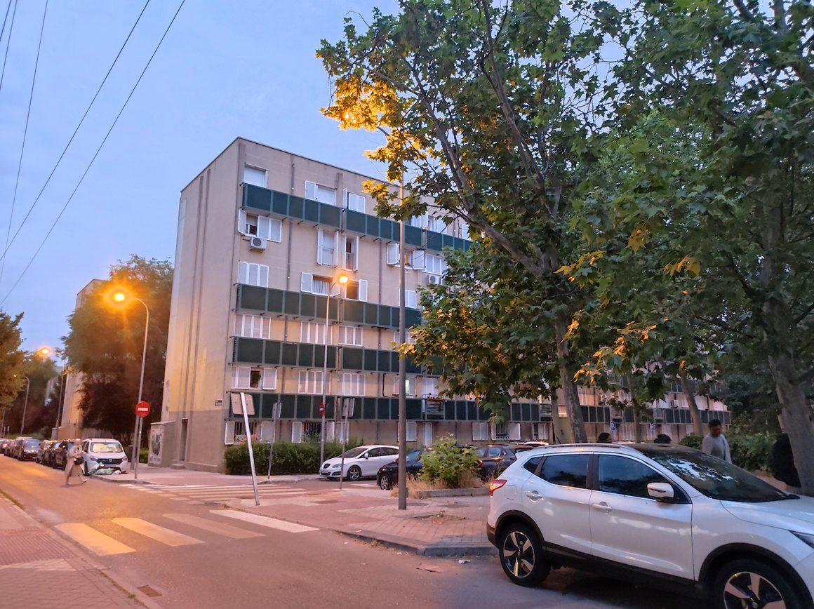 Vista exterior de Dúplex en venda en  Madrid Capital amb Calefacció, Parquet i Moblat