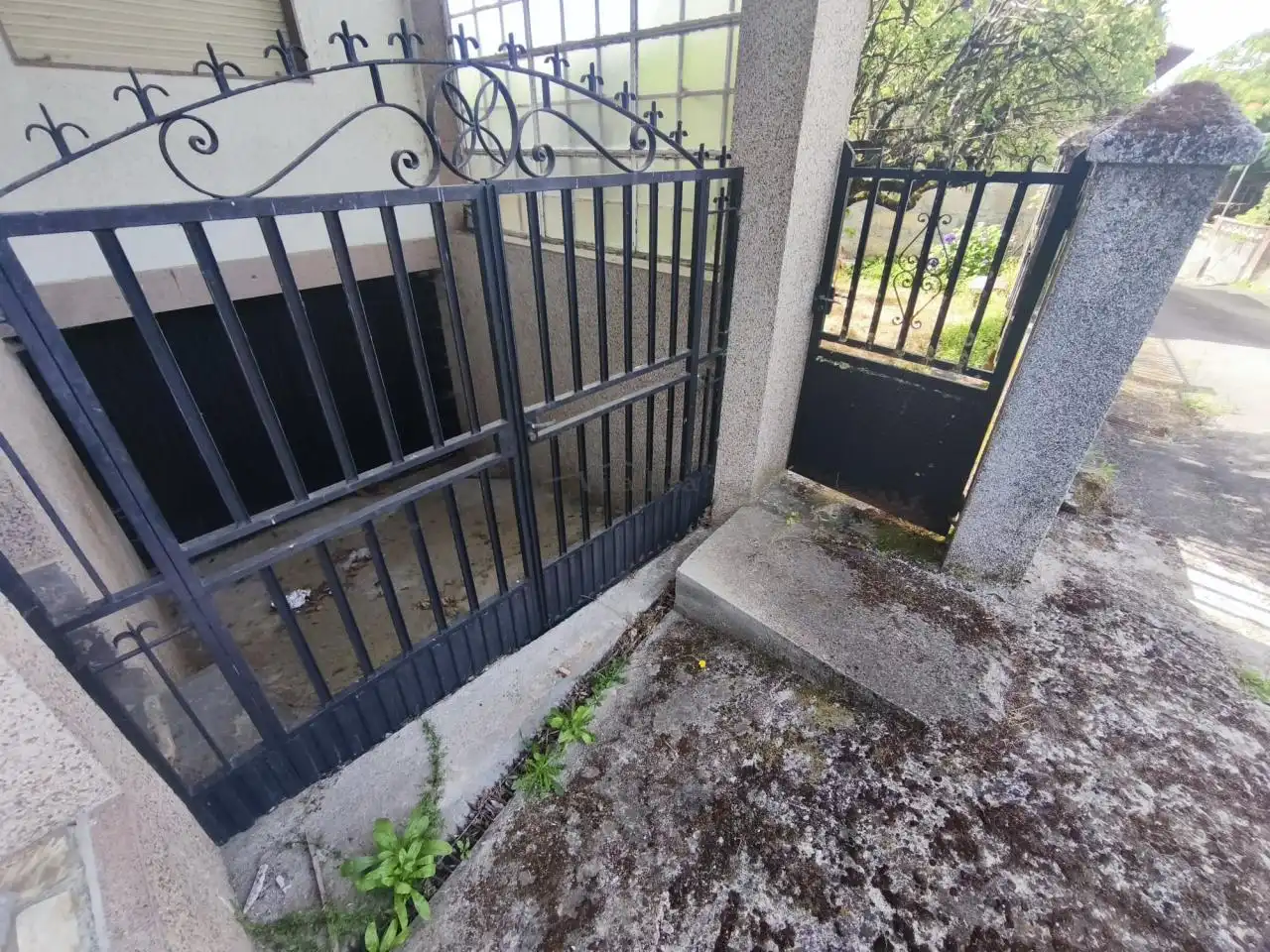 Aparcament de Casa o xalet en venda en Xunqueira de Ambía amb Calefacció, Jardí privat i Moblat