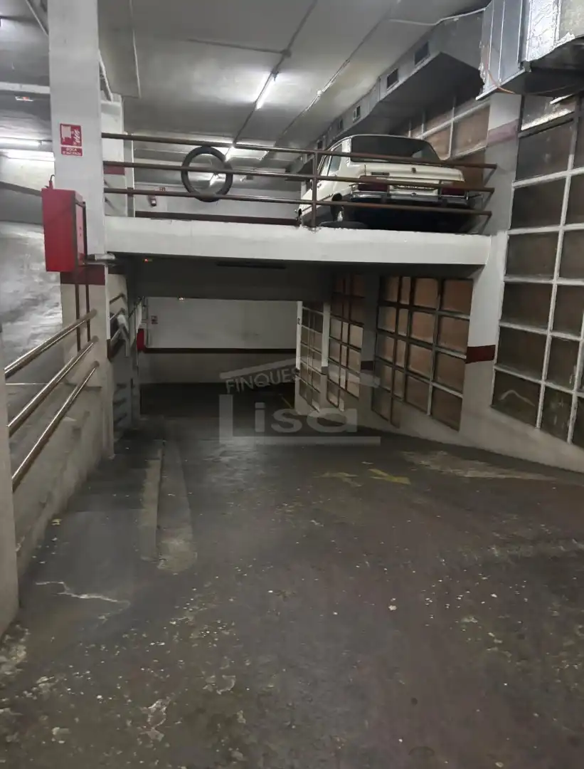 Aparcament de Garatge en venda en Barcelona