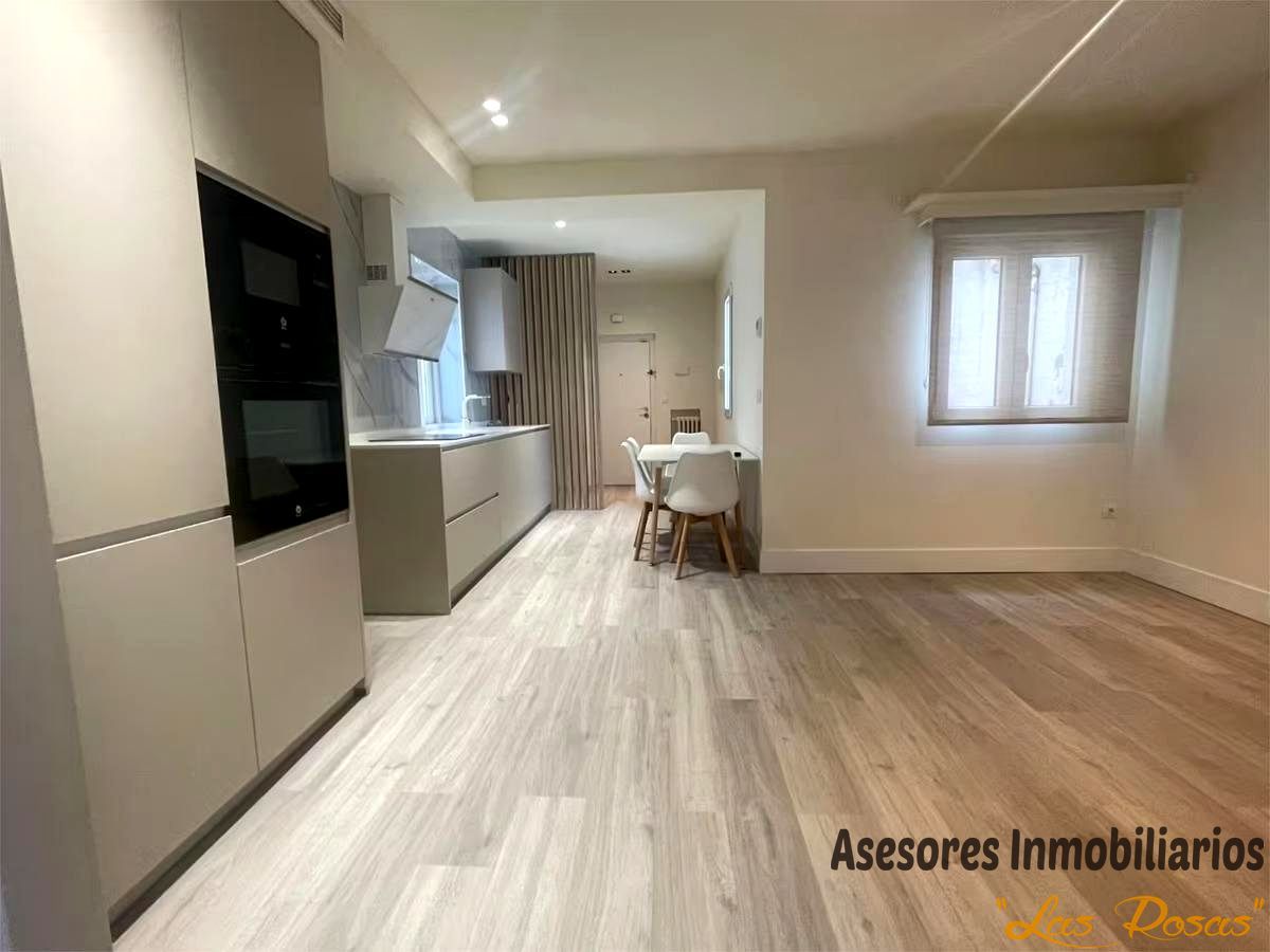 Kitchen of Flat for sale in  Madrid Capital  with Air Conditioner, Heating and Terrace