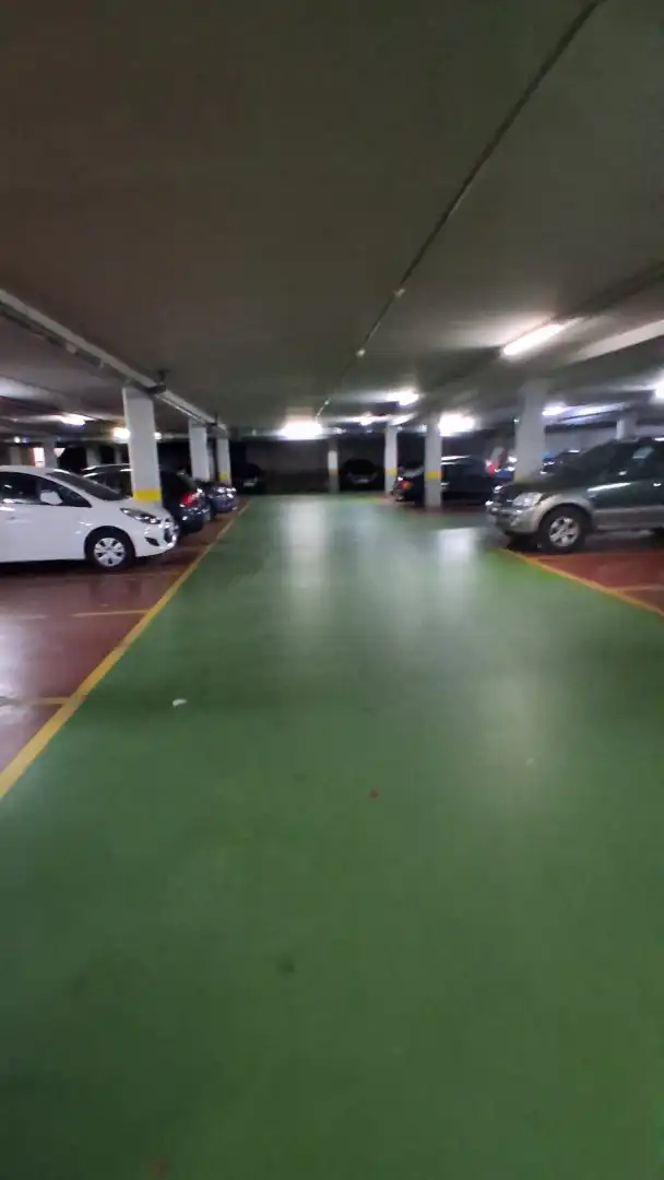 Parking of Garage for rent in Zona Fernández Ladreda
