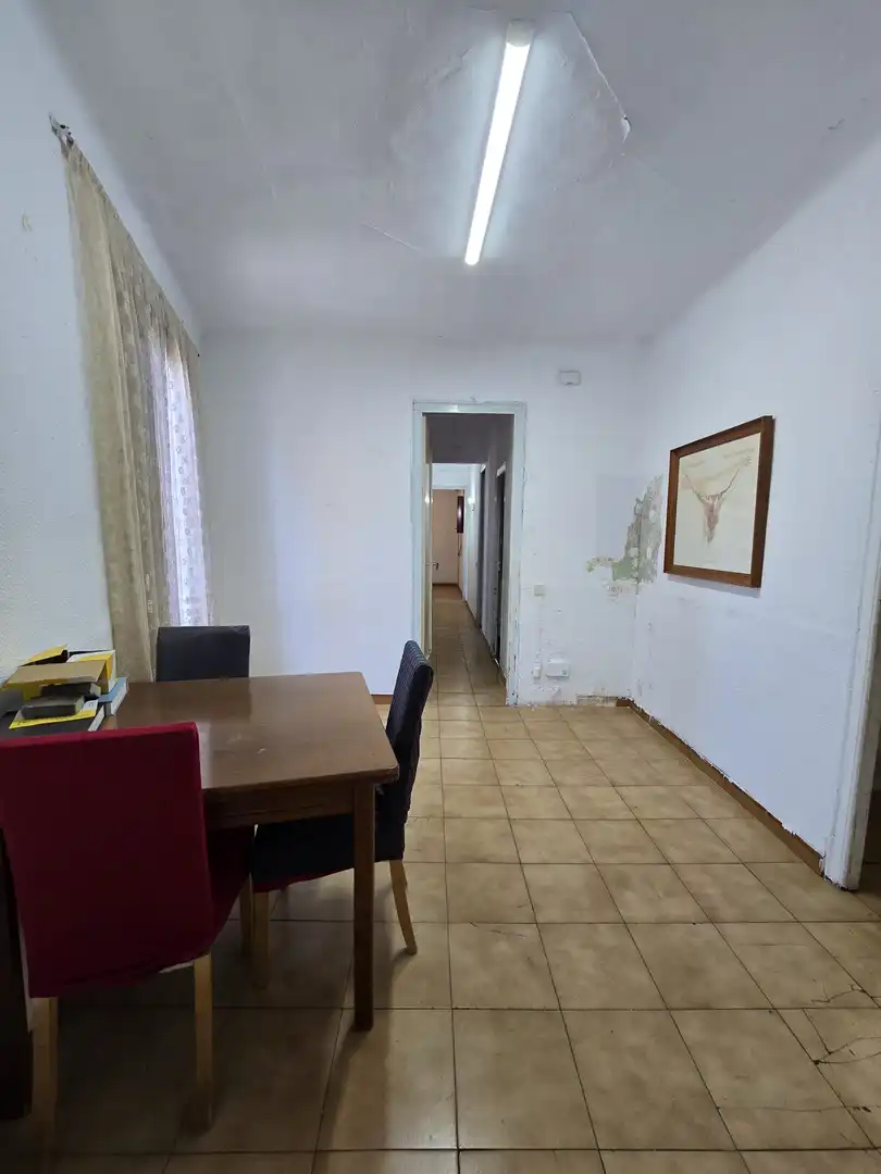 Comedor de Piso en venta en Sant Adrià de Besòs con Calefacción y Balcón