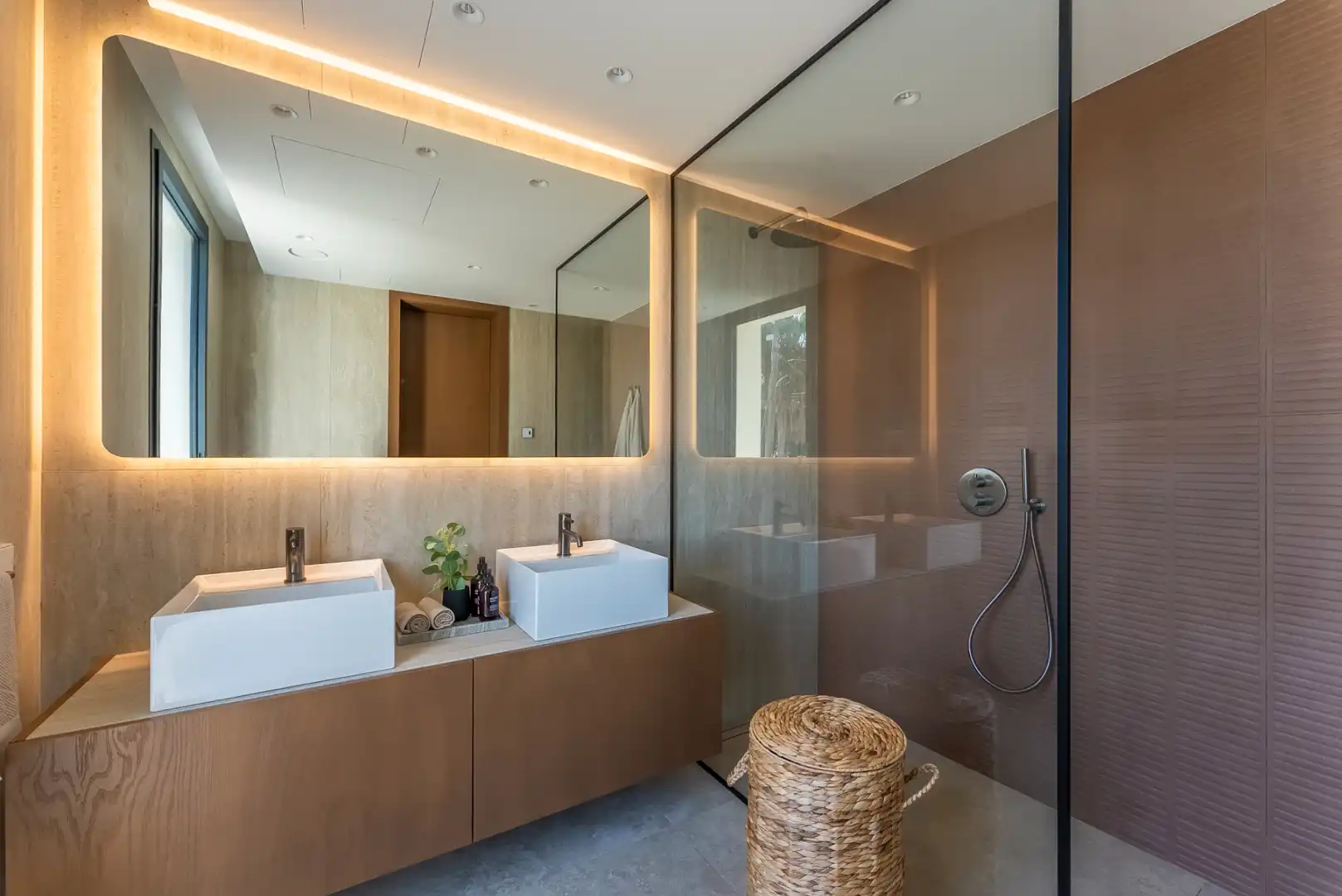 Baño de Casa o chalet en venta en Marbella con Aire acondicionado, Jardín privado y Terraza