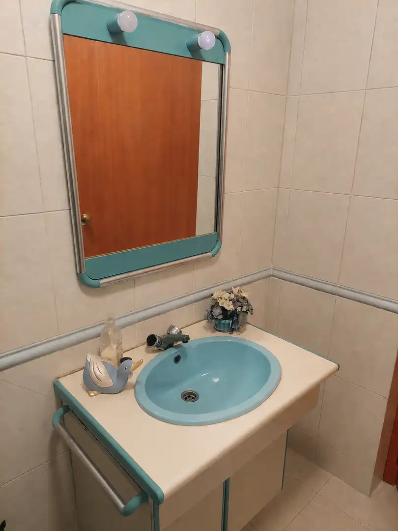 Baño de Apartamento en venta en Salou con Calefacción, Terraza y Amueblado