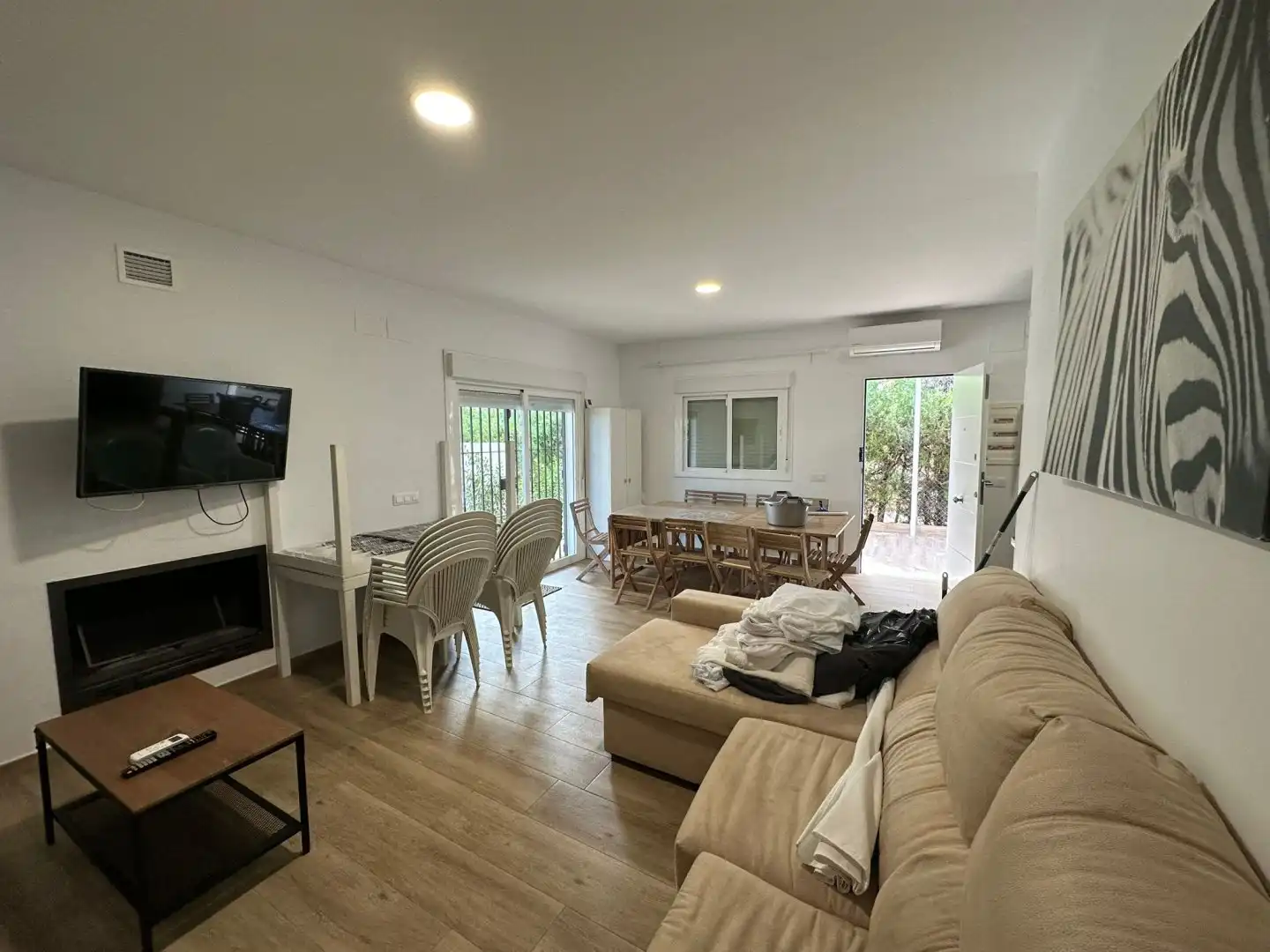 Living room of Flat for sale in Lora del Río  with Air Conditioner, Heating and Swimming Pool