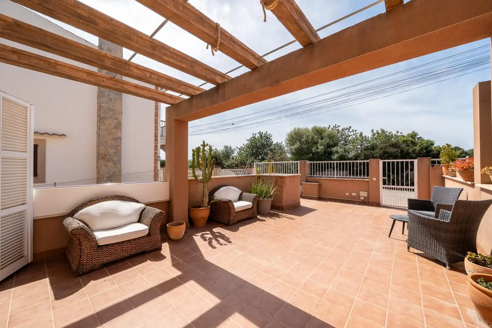 Terrasse von Einfamilien-Reihenhaus zum Verkauf in Felanitx mit Klimaanlage, Terrasse und Abstellraum
