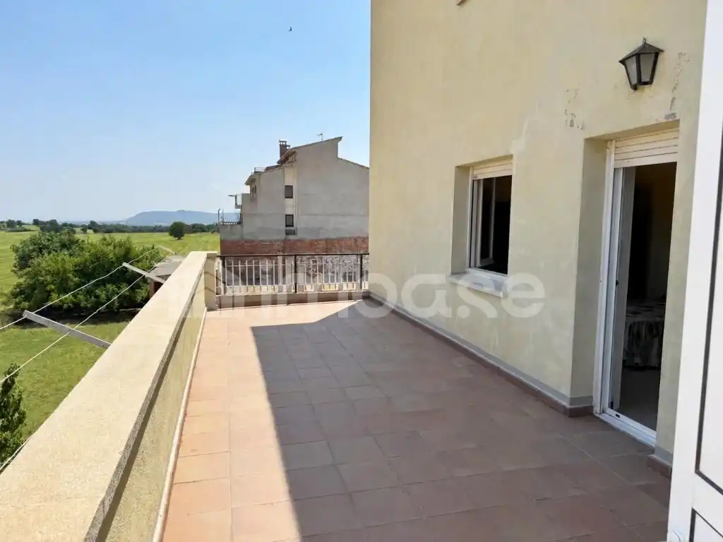 Casa a schiera con terrazza in vendita a Montmajor