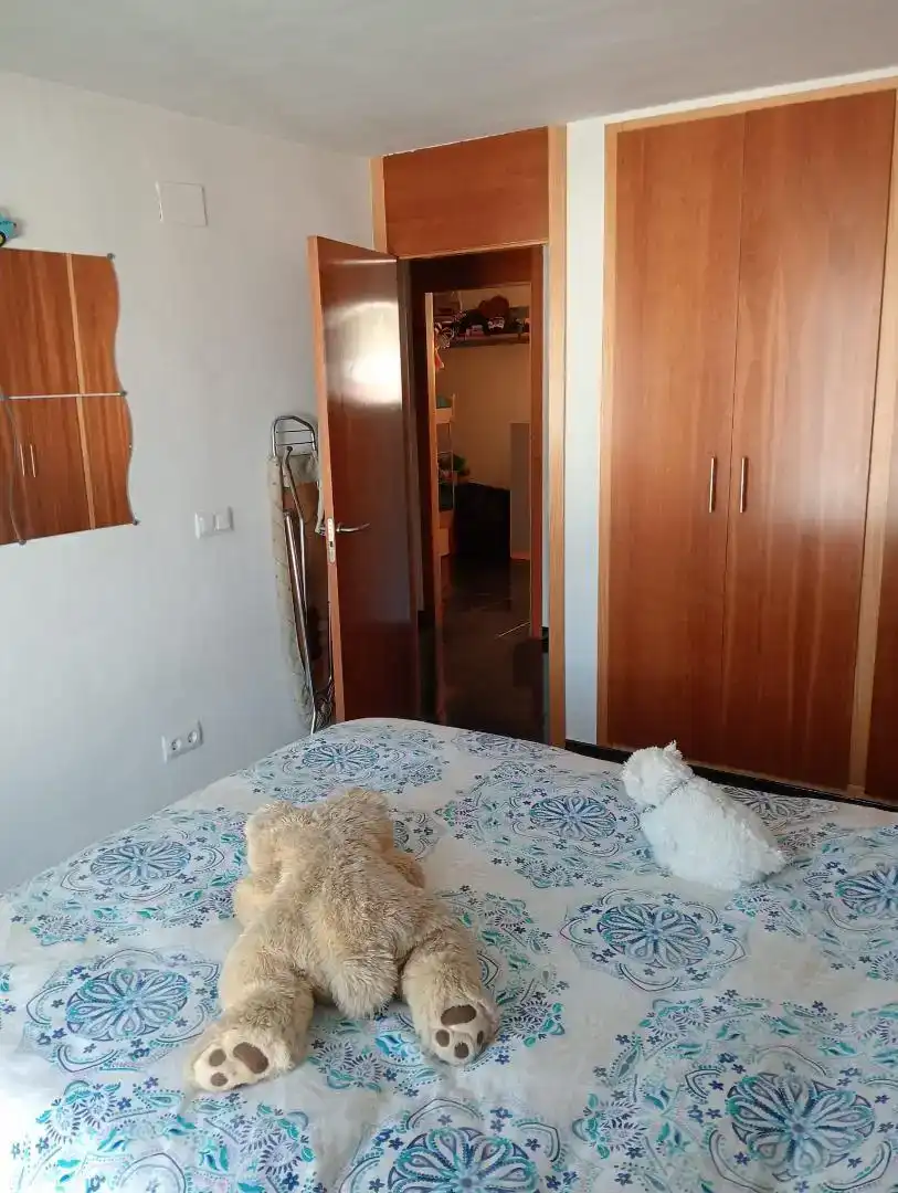 Habitación de Casa adosada en venta en Tragacete con Balcón