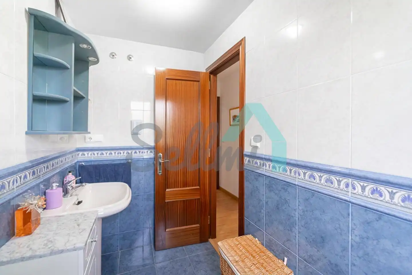 Bathroom of Flat for sale in Cangas de Onís  with Heating and Terrace