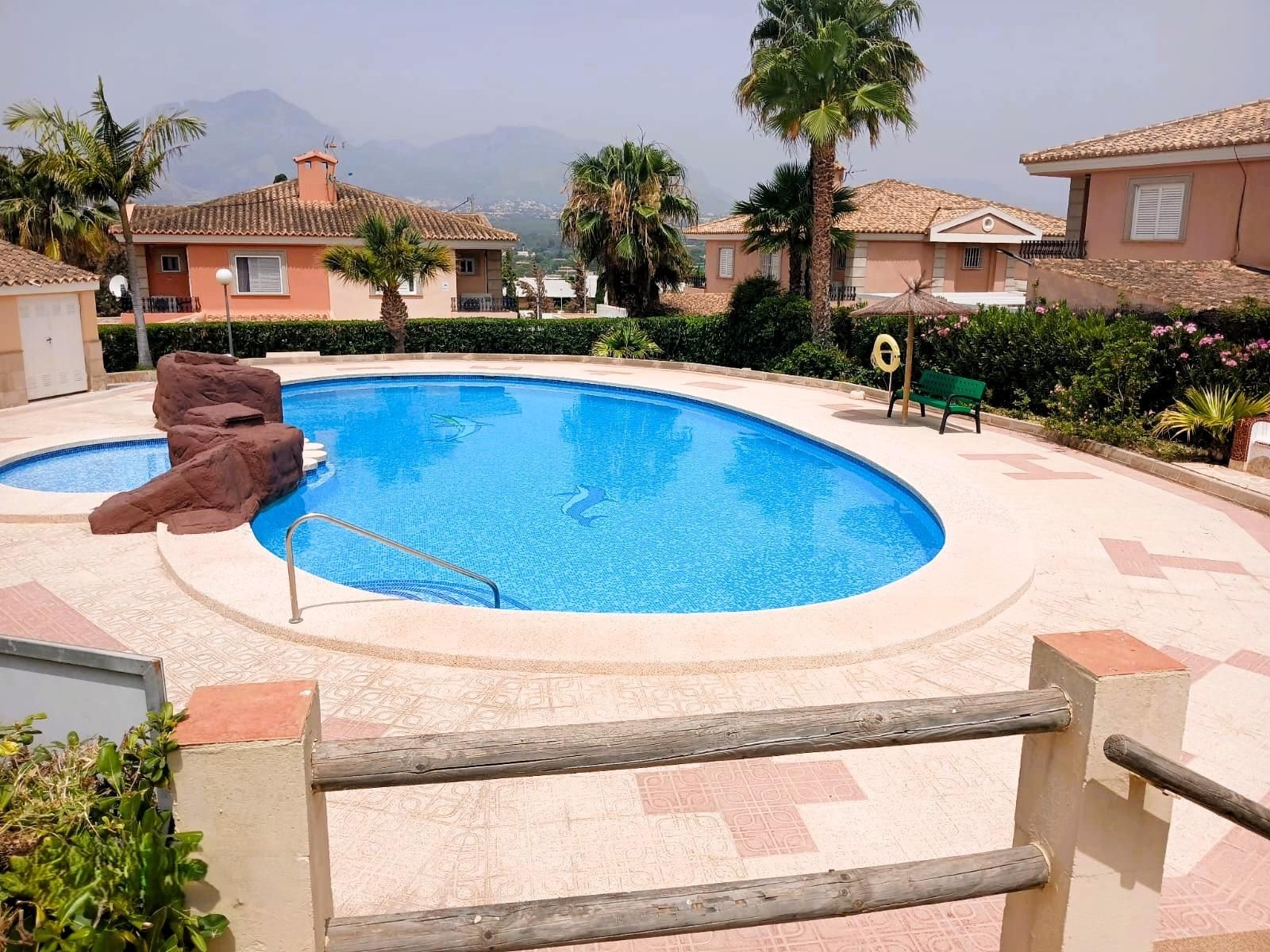 Piscina de Casa o chalet en venta en Benidorm