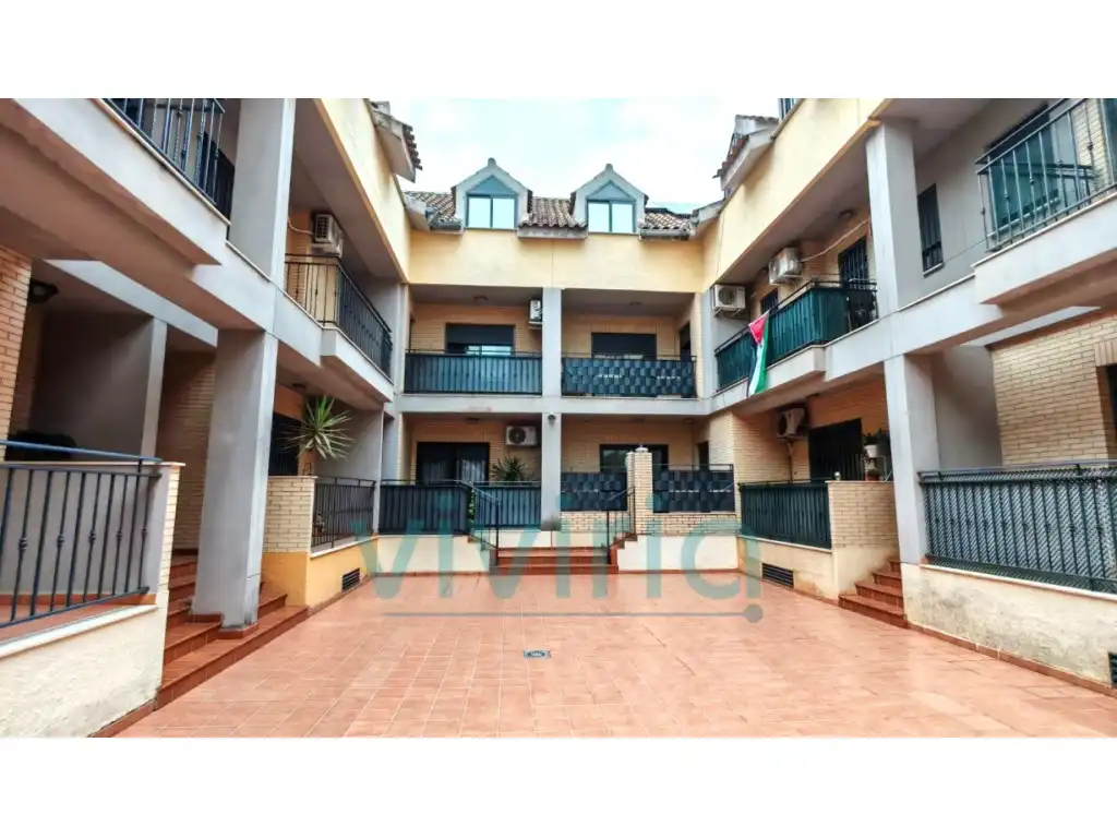 Vista exterior de Casa adosada en venta en Aldaia