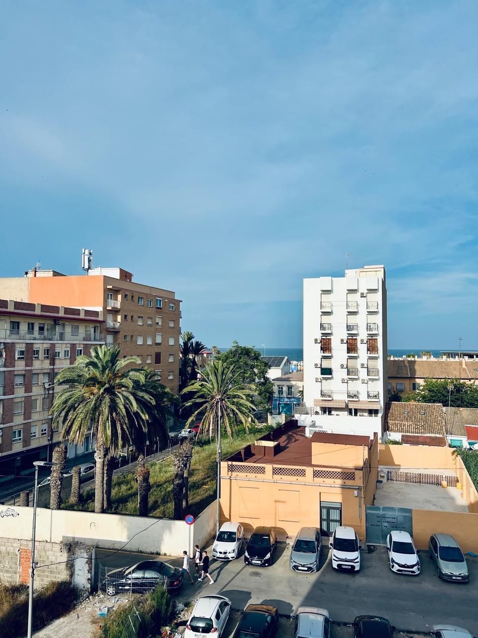 Vista exterior de Pis de lloguer en  Valencia Capital amb Balcó