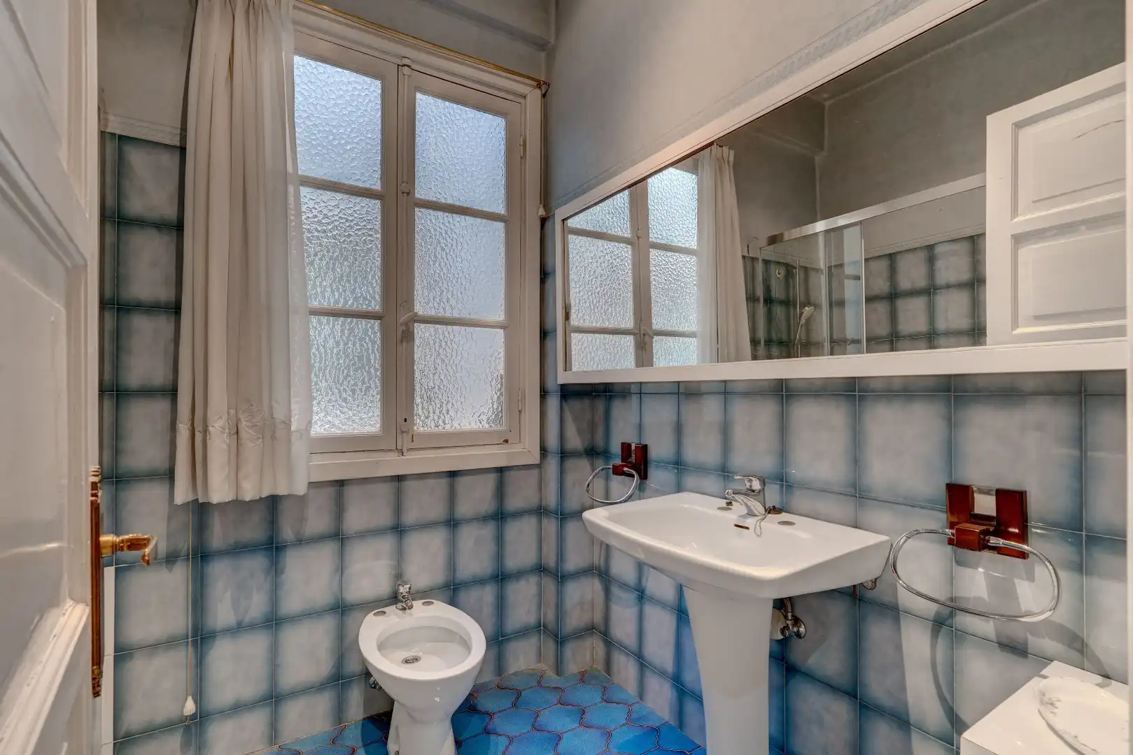 Baño de Piso en venta en Irun  con Calefacción, Trastero y Amueblado