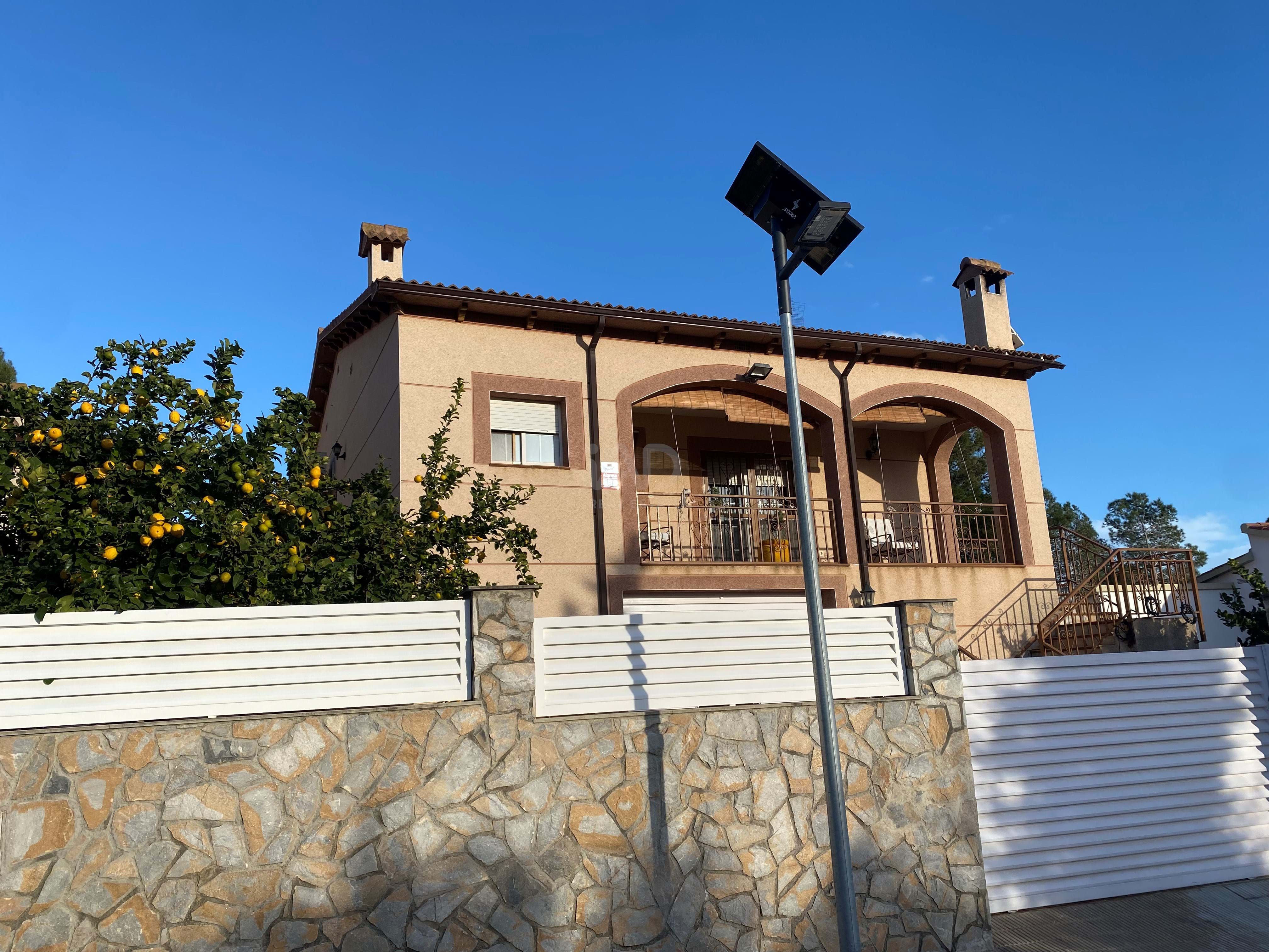 Exterior view of Houses for sale in El Vendrell