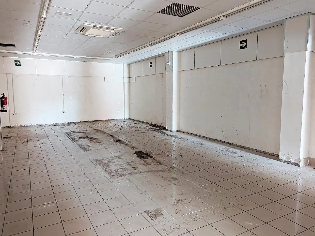 Local commercial à vendre à Ramon Salomon 11, imagen 7