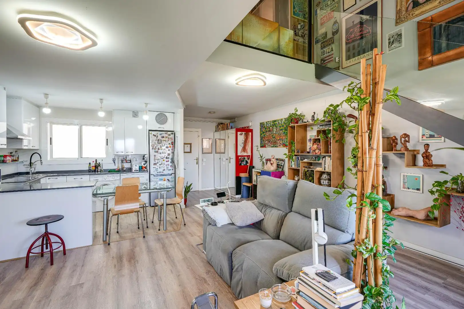 Sala d'estar de Pis en venda en Barcelona amb Aire condicionat, Parquet i Terrassa