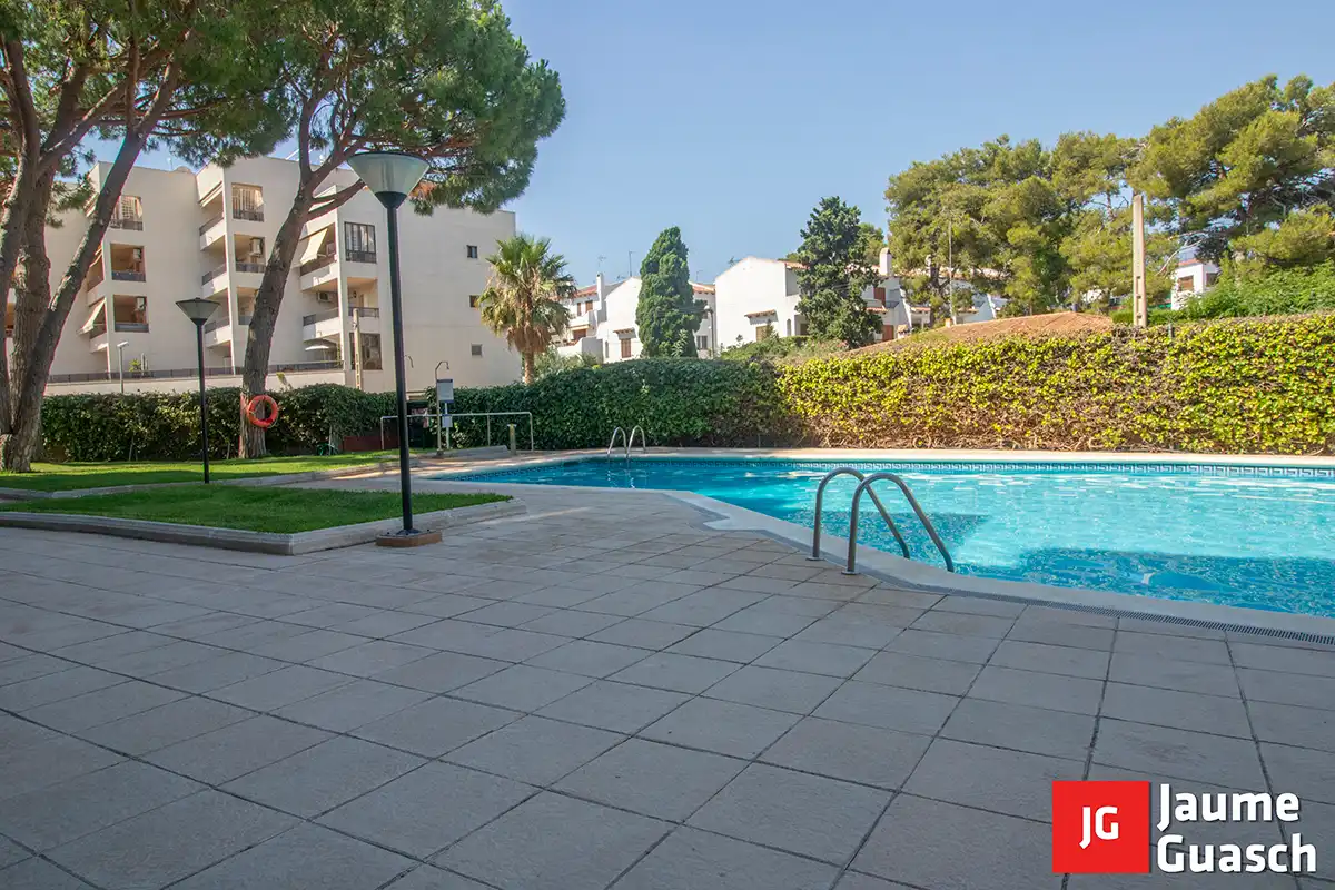 Schwimmbecken von Erdgeschoss zum Verkauf in Torredembarra mit Klimaanlage, Heizung und Terrasse