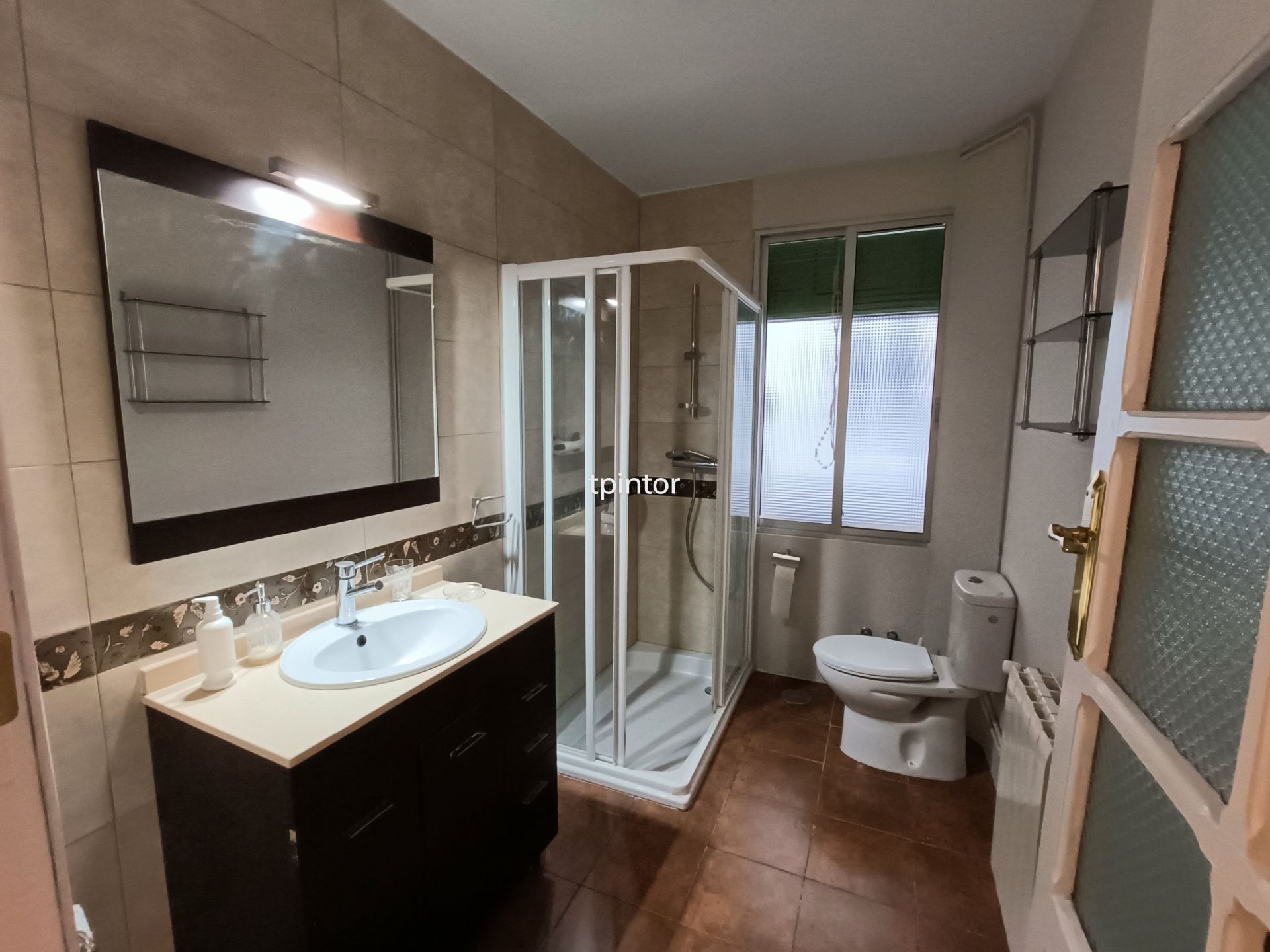 Bathroom of Flat to rent in Cáceres Capital  with Heating, Furnished and Oven