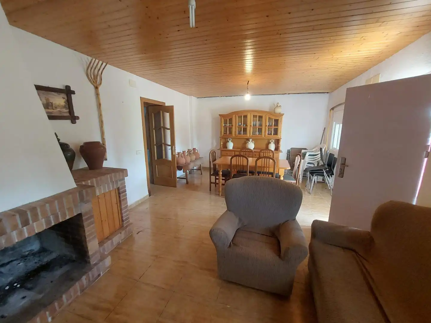 Sala d'estar de Finca rústica en venda en L'Ametlla de Mar  amb Terrassa i Moblat