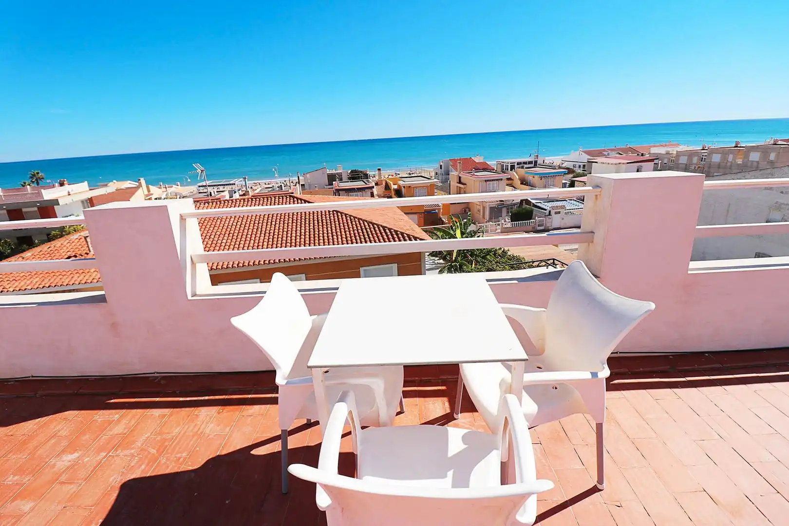 Terraza de Piso en venta en Guardamar del Segura con Terraza, Amueblado y Lavadora