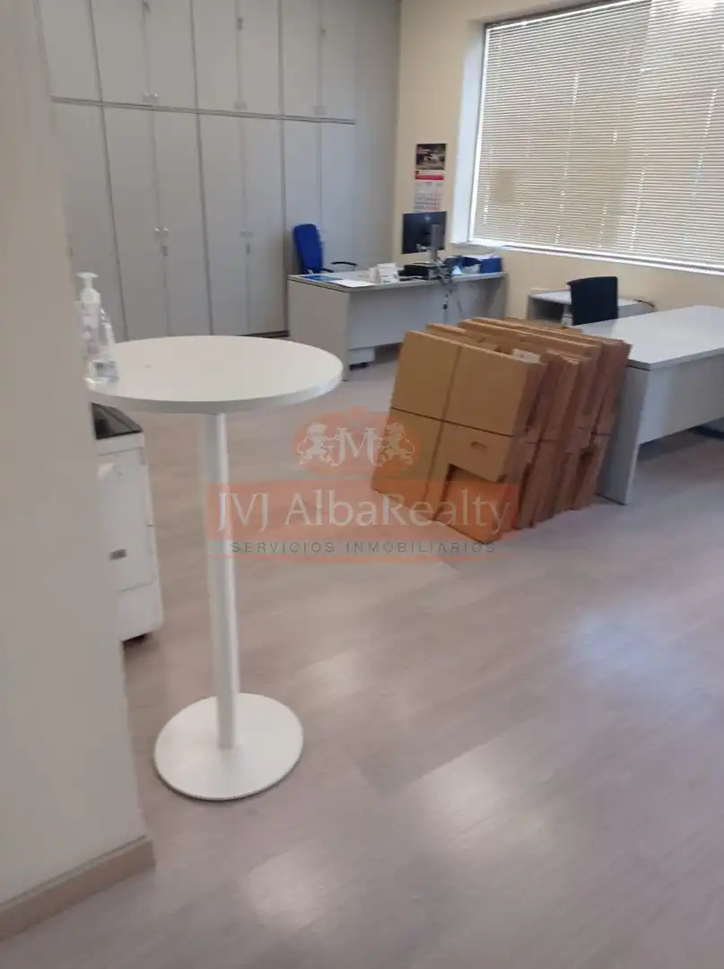 Office for rent in Albacete  with Air Conditioner