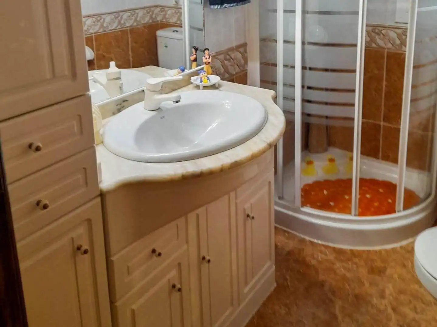 Bany de Casa o xalet en venda en Cubelles amb Jardí privat